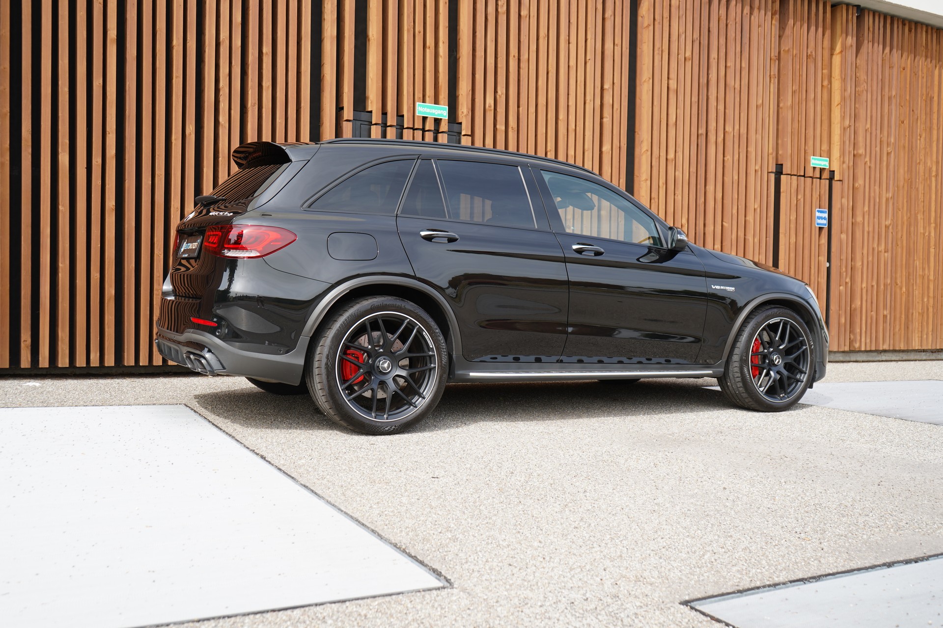 MERCEDES-BENZ GLC 63 S AMG BLACK 4MATIC+ 9G-TRONIC l 510 PS-image-10