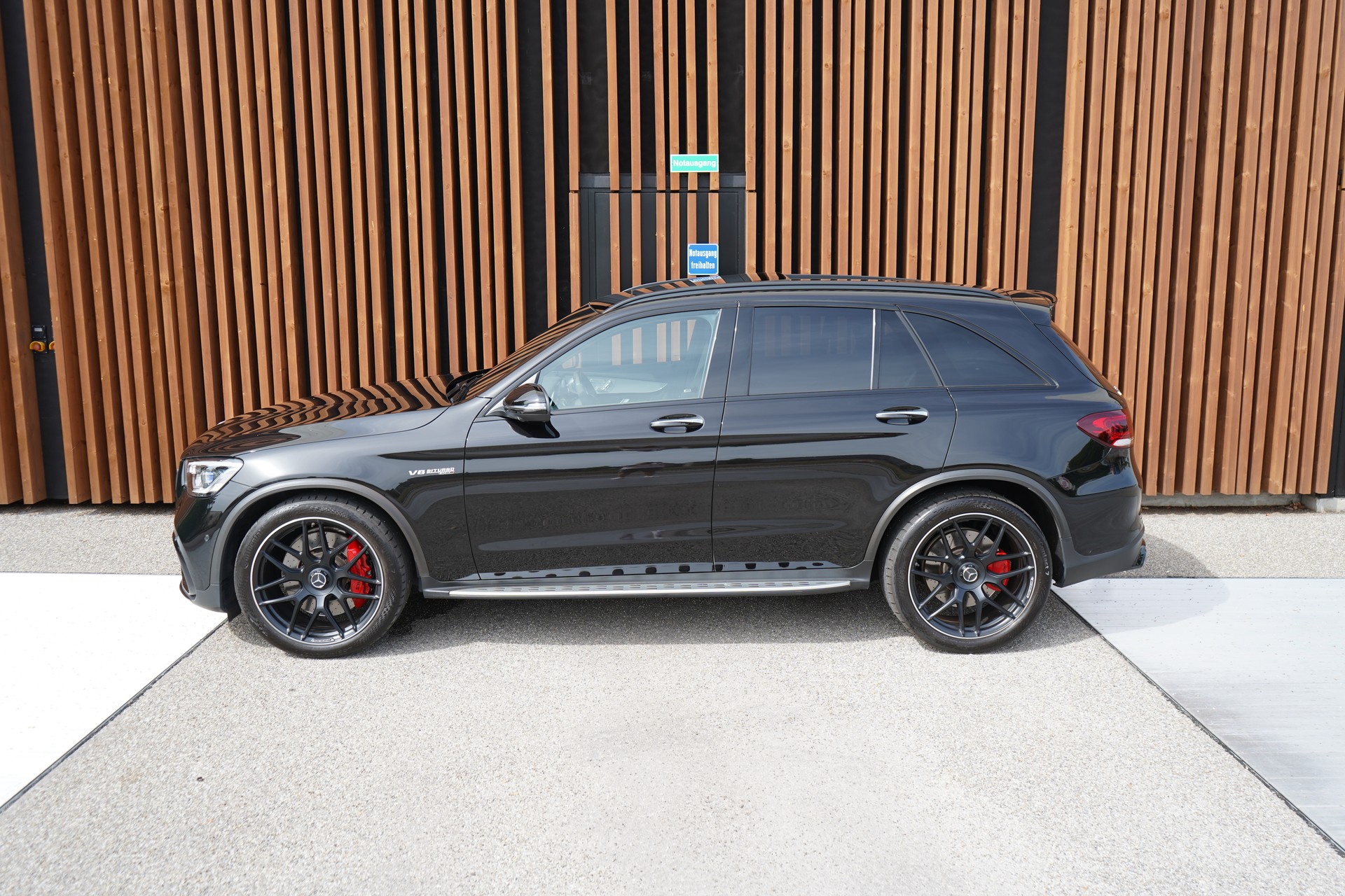 MERCEDES-BENZ GLC 63 S AMG BLACK 4MATIC+ 9G-TRONIC l 510 PS-showroom-element-3