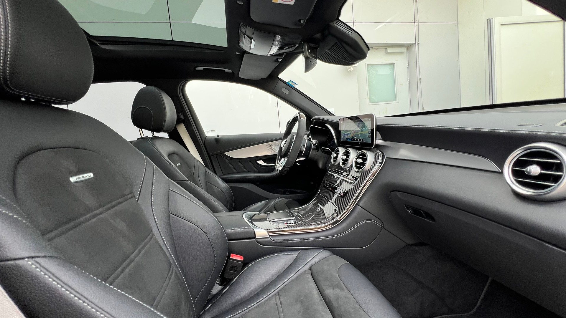 MERCEDES-BENZ GLC 63 S AMG BLACK 4MATIC+ 9G-TRONIC l 510 PS-image-25