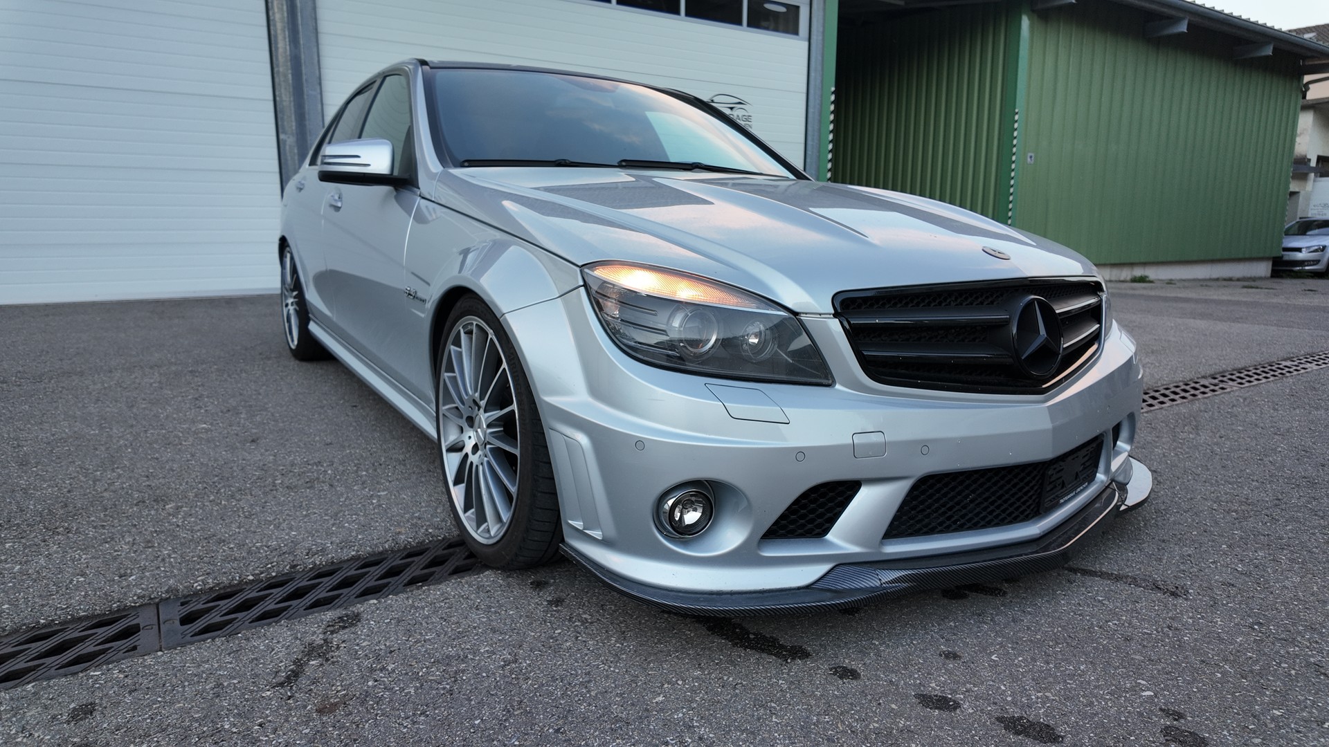 MERCEDES-BENZ C 63 AMG Avantgarde 7G-Tronic-image-4