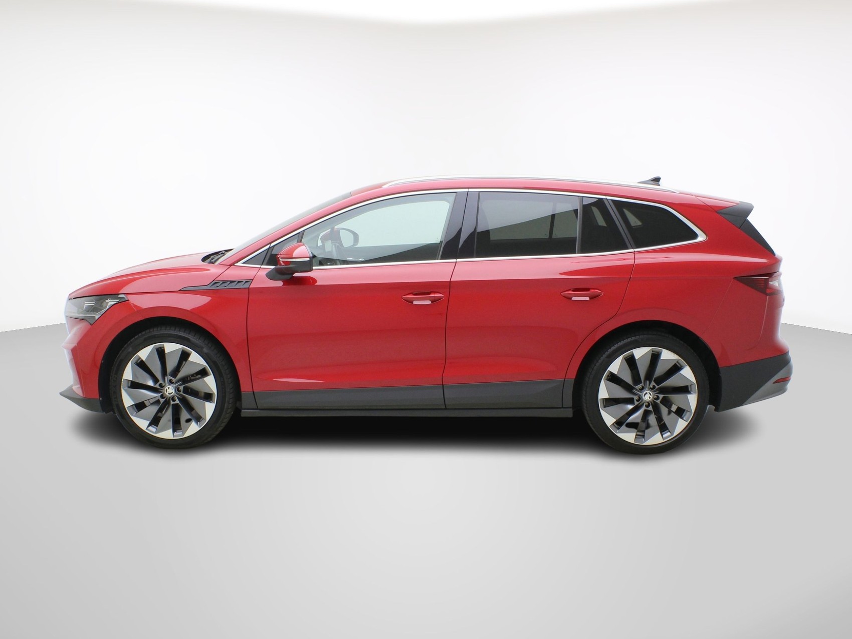 SKODA Enyaq iV 80x Suite-showroom-element-2