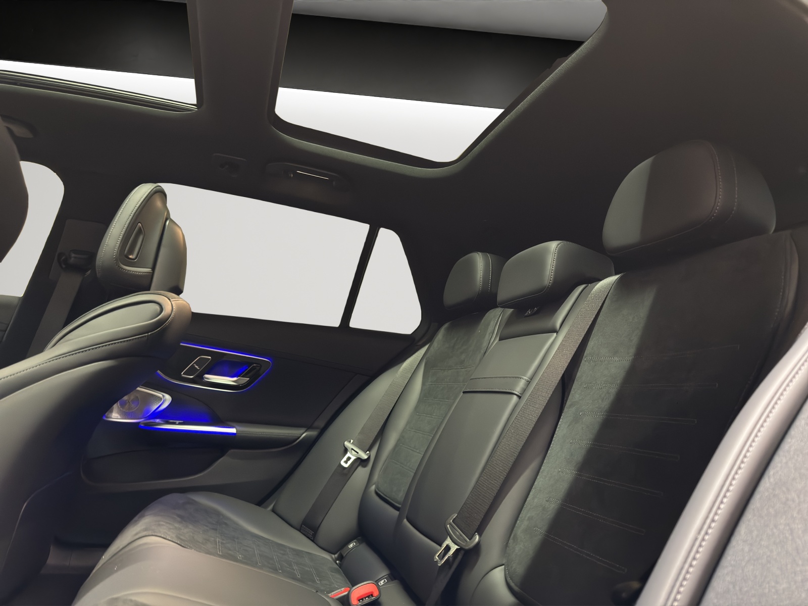 MERCEDES-BENZ C 220 d T 4 Matic Swiss Star-image-10