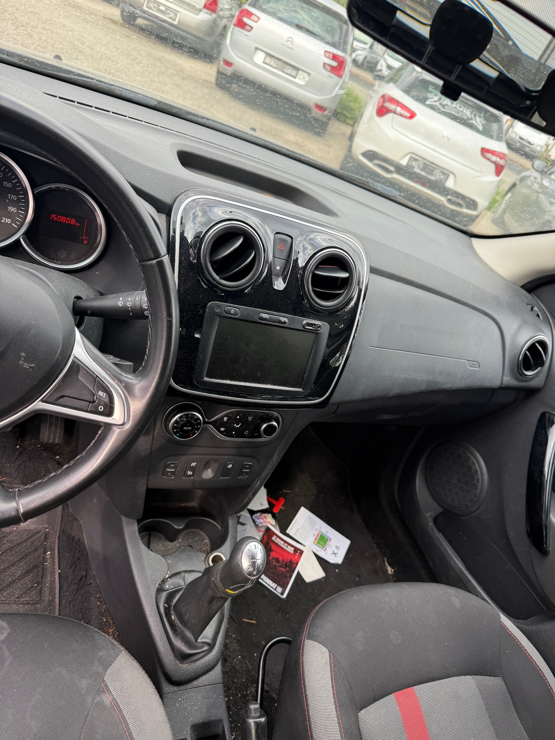 DACIA Logan MCV TCe 90 Stepway-image-11