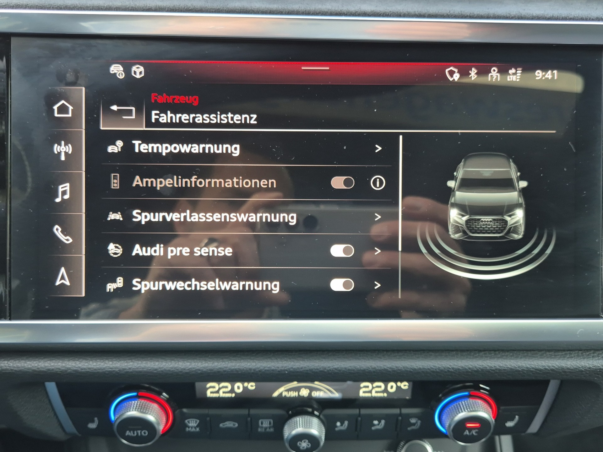 AUDI RS Q3 Sportback quattro S tronic-image-22