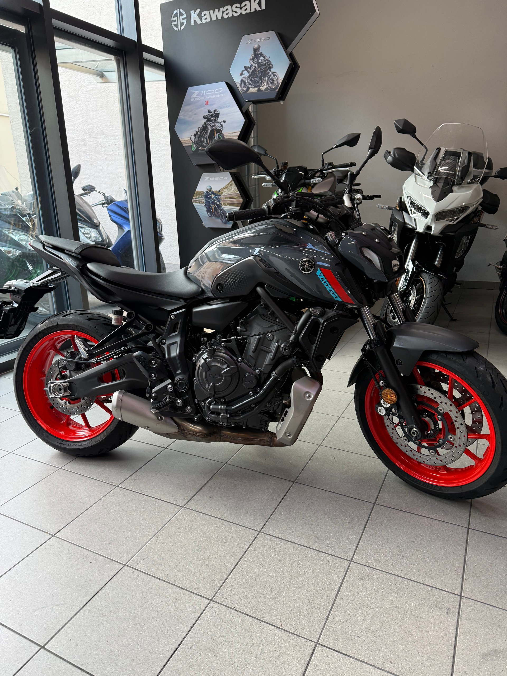YAMAHA MT-07 (35KW)-image-2