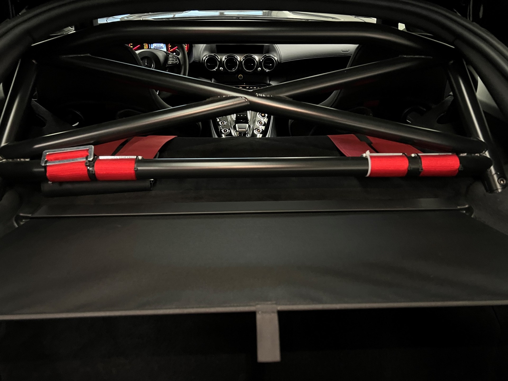 MERCEDES-BENZ AMG GT R AMG Track Package Speedshift DCT-image-11