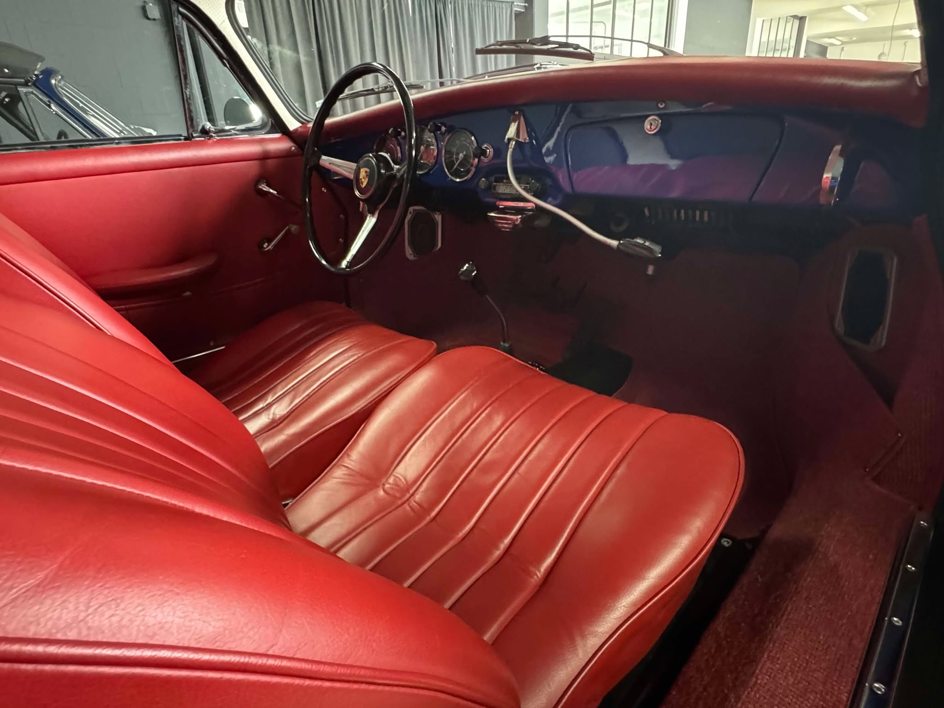 PORSCHE 356 BT5 Coupé-image-4
