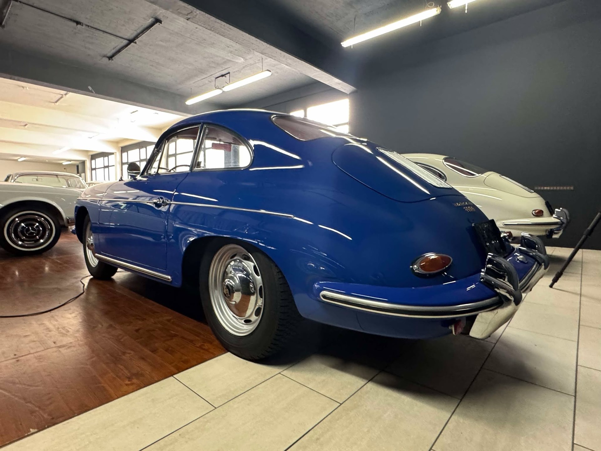 PORSCHE 356 BT5 Coupé-image-3