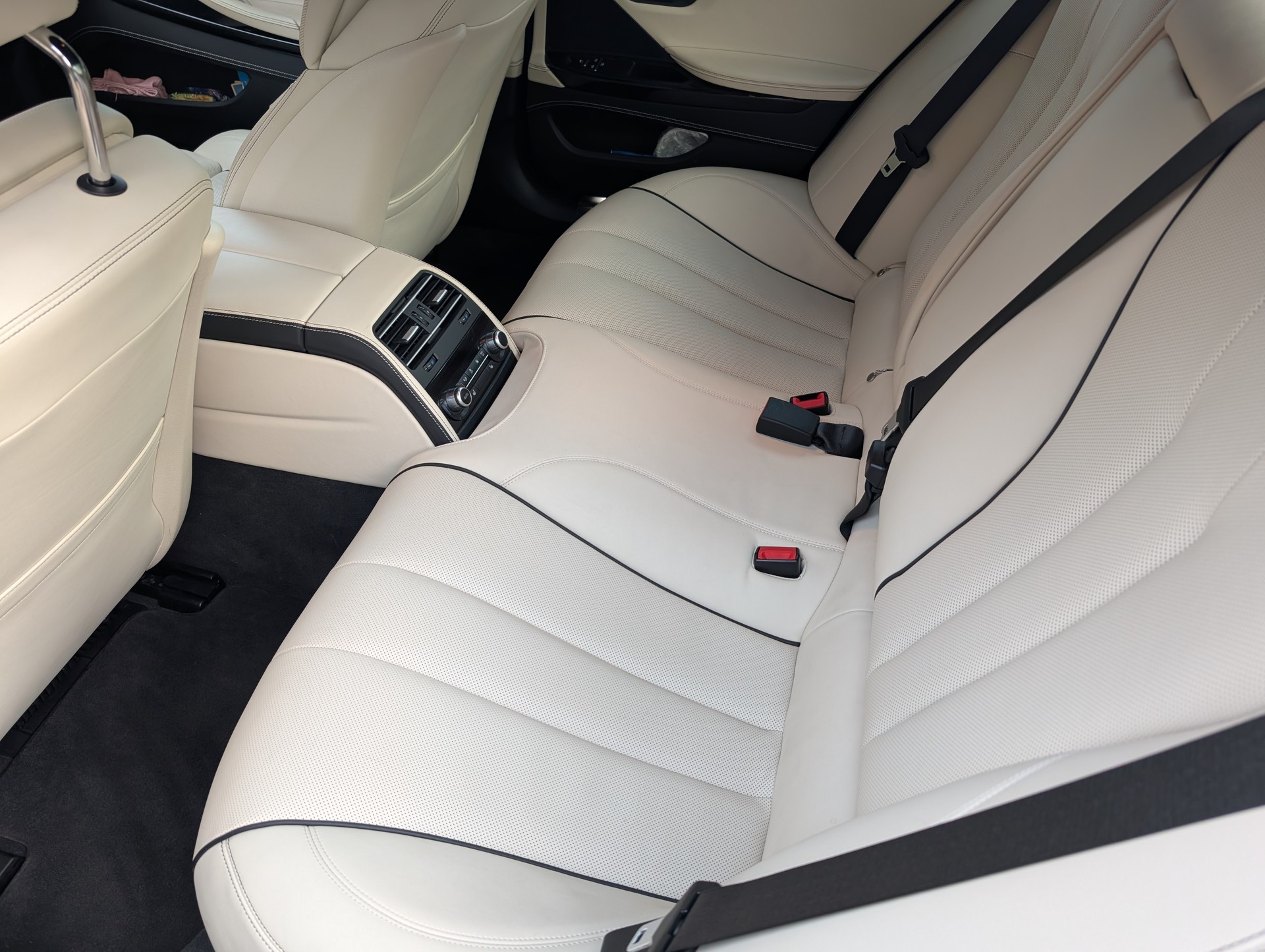BMW 640i Gran Coupé xDrive-image-6