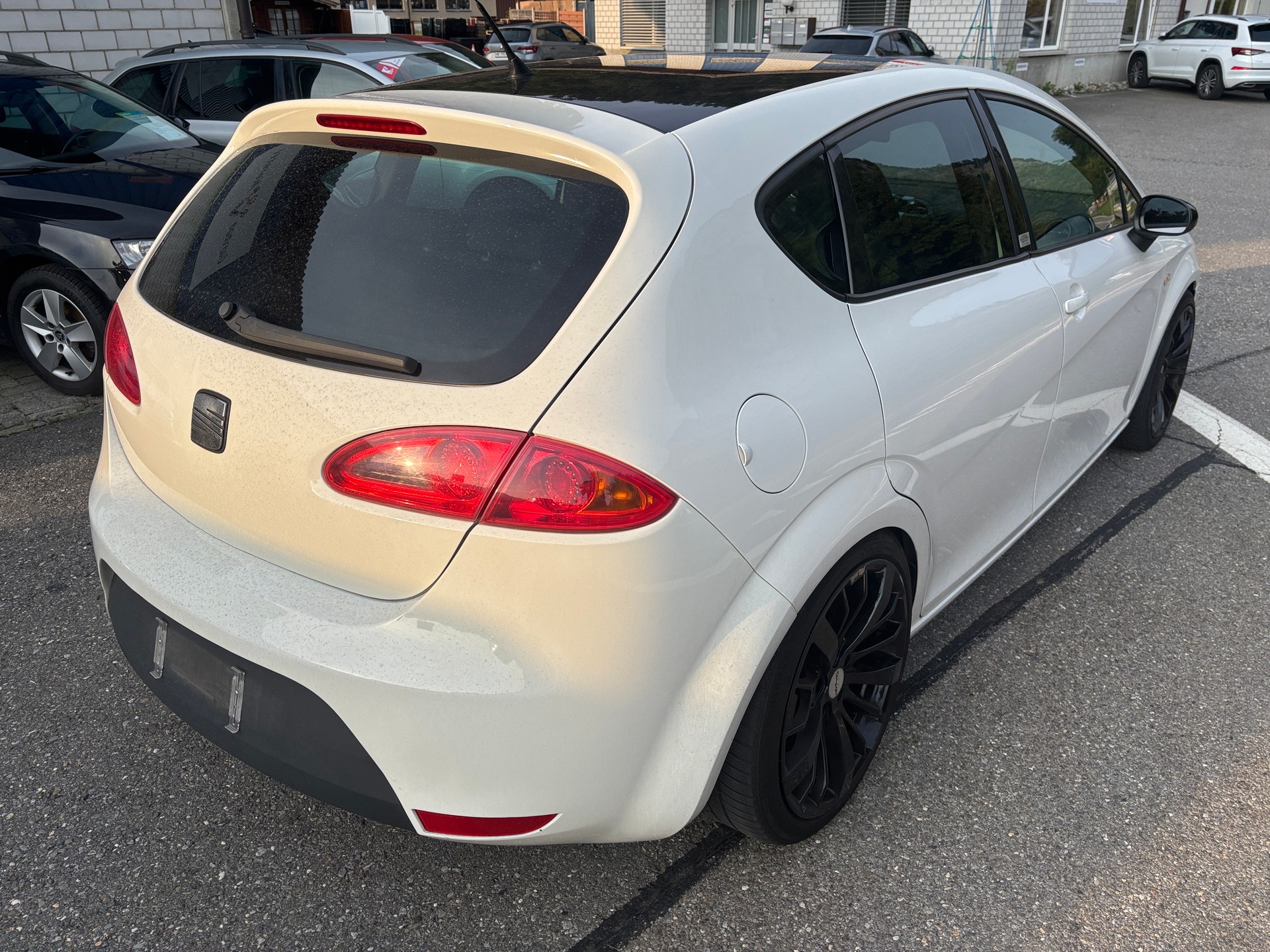 SEAT Leon 2.0 TSI Cupra-image-5