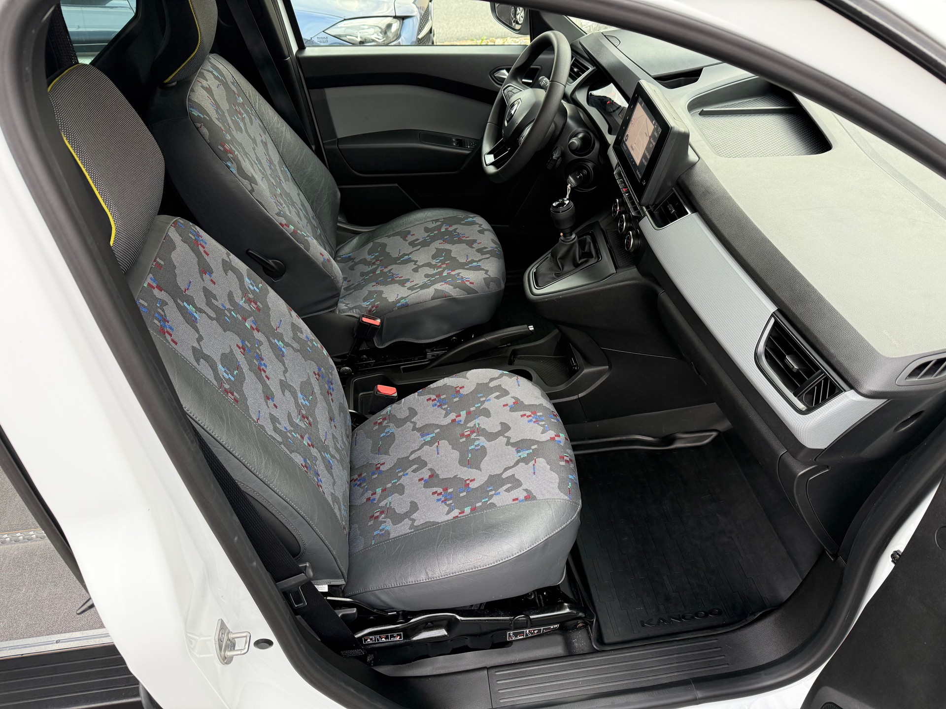 RENAULT Kangoo Van 1.5 dCi 95 Extra *AHK*-image-15