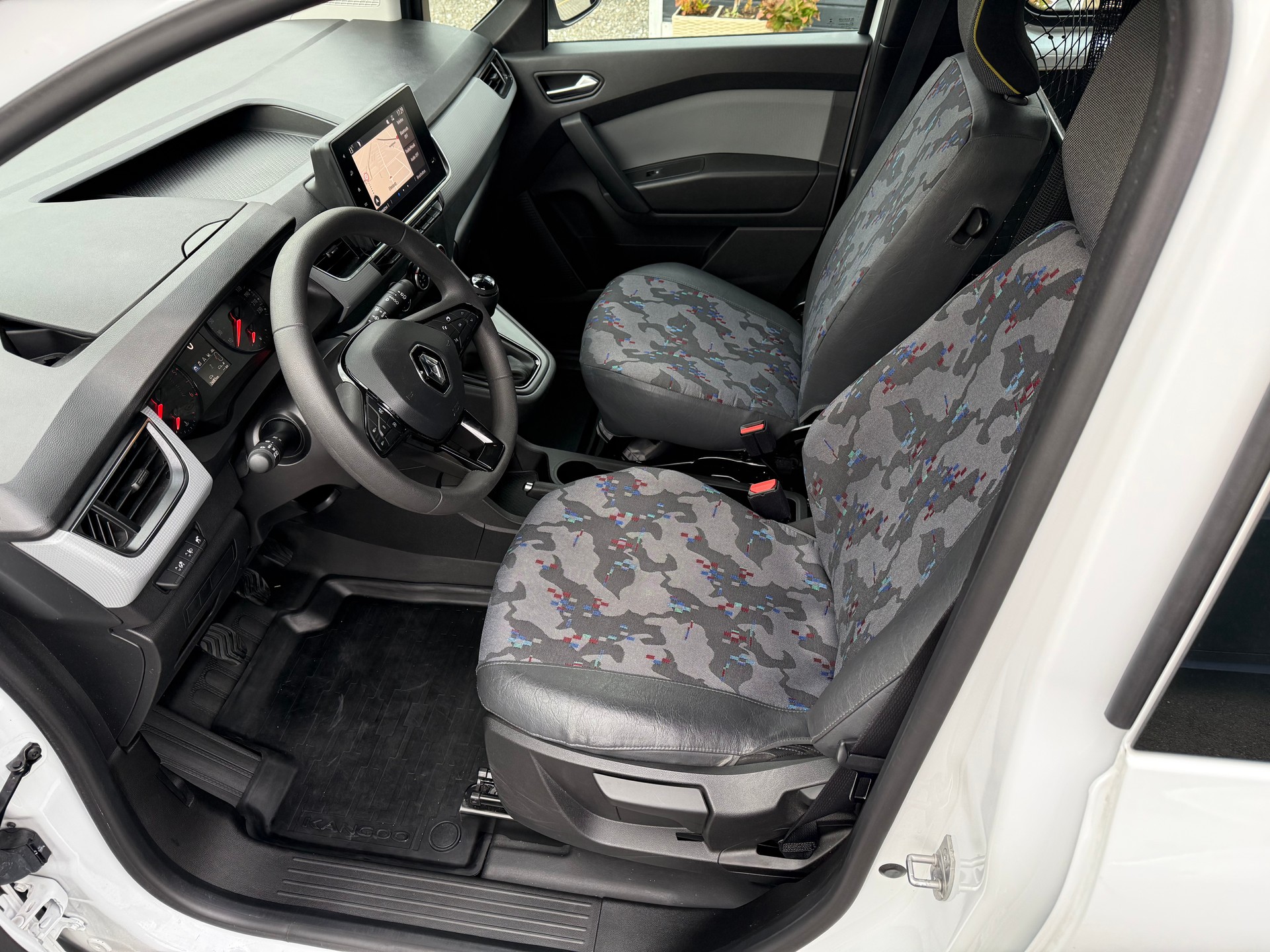 RENAULT Kangoo Van 1.5 dCi 95 Extra *AHK*-image-18