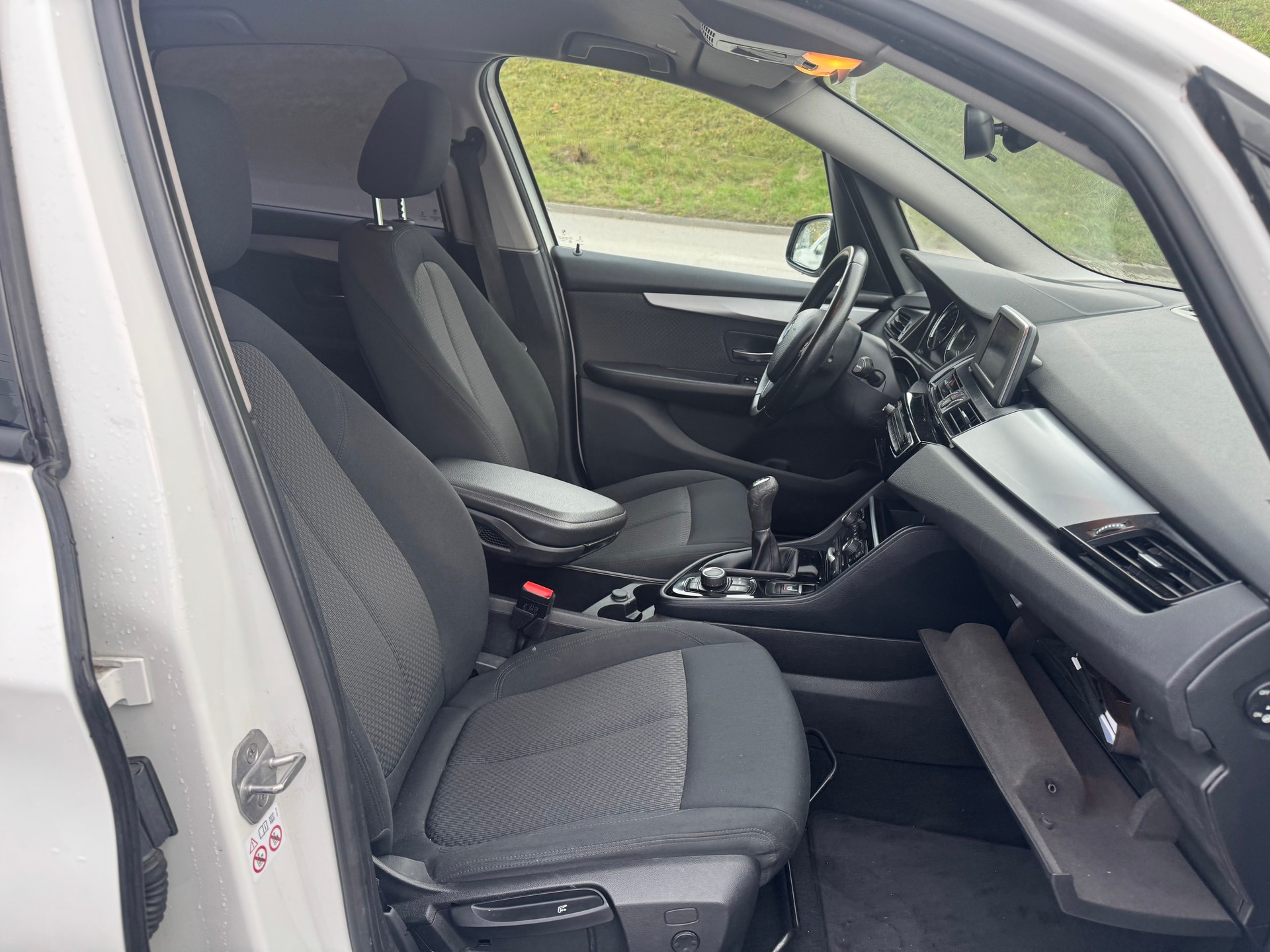 BMW 216d Active Tourer Sport Line-image-6
