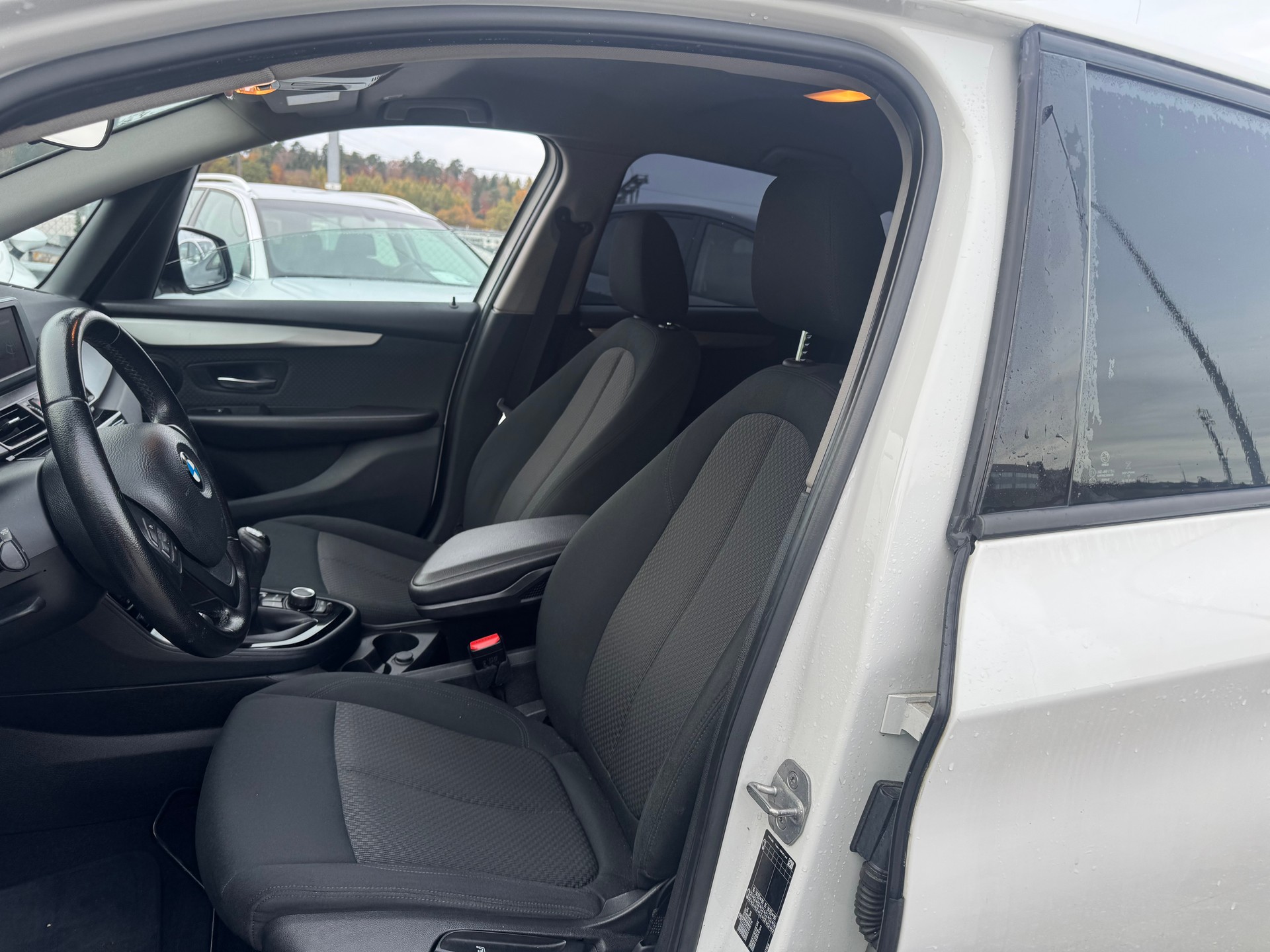 BMW 216d Active Tourer Sport Line-image-9