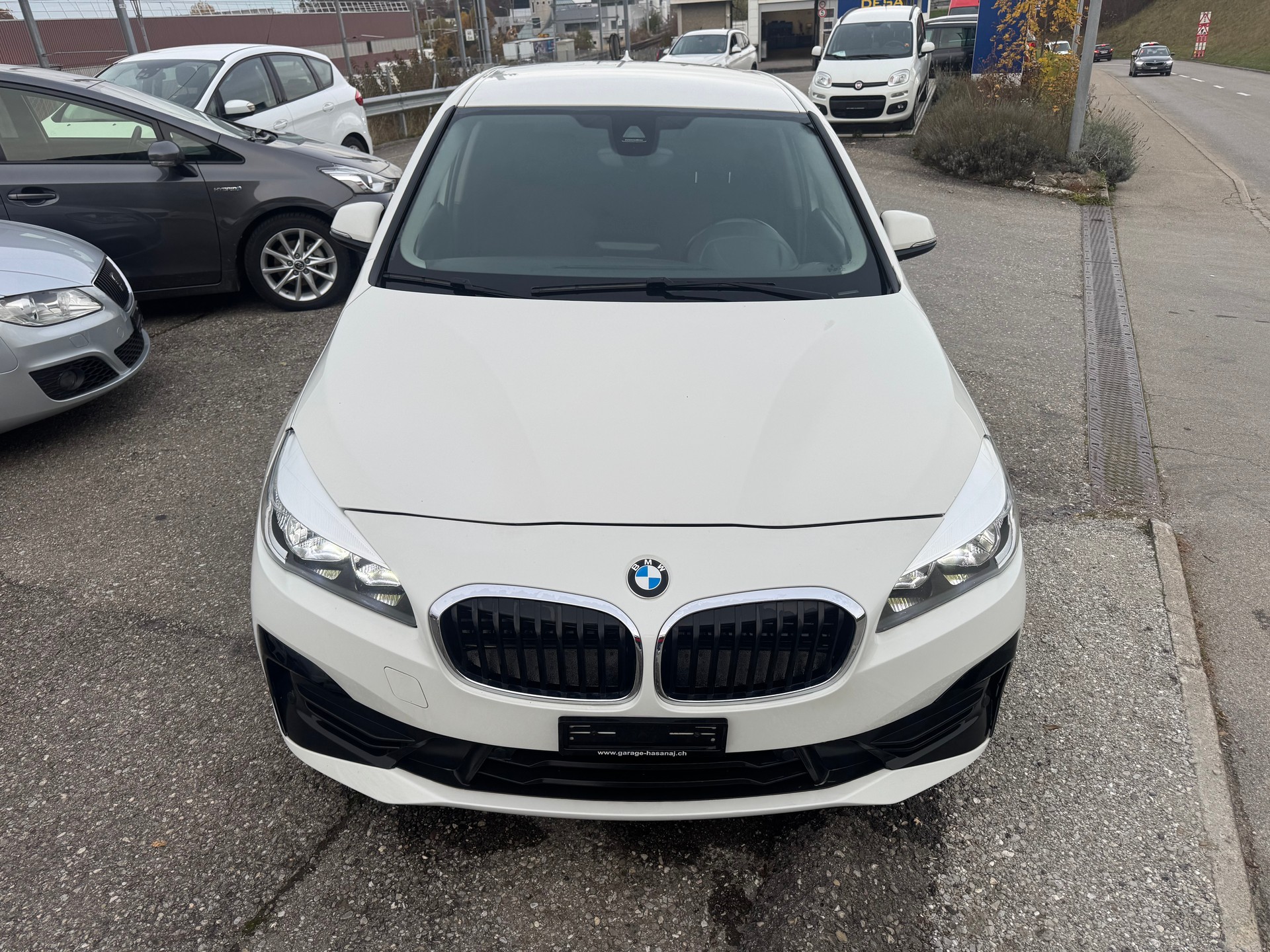 BMW 216d Active Tourer Sport Line-image-1