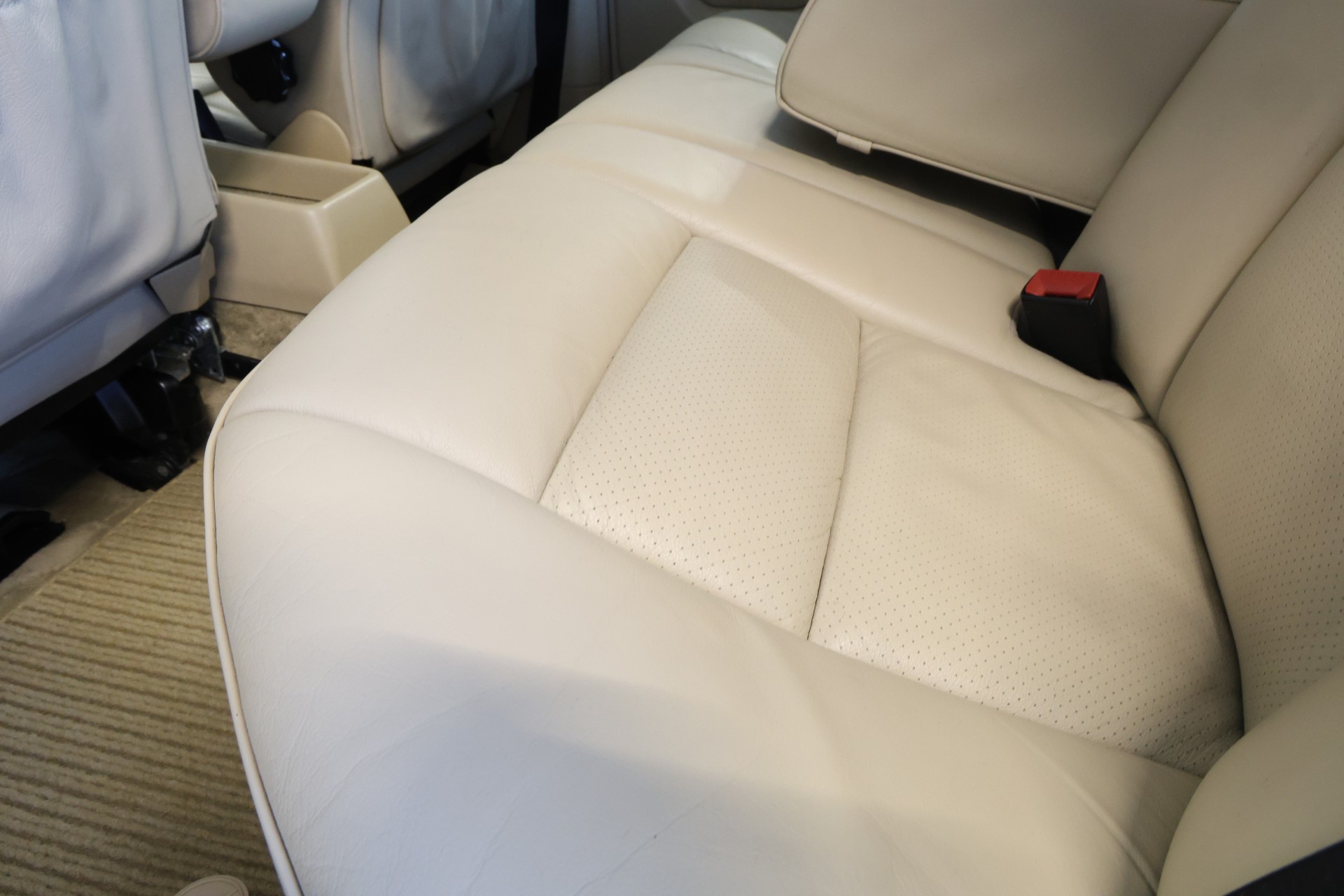 MERCEDES-BENZ 300 E 4-Matic Automatic *Veteranenfahrzeug*-image-26