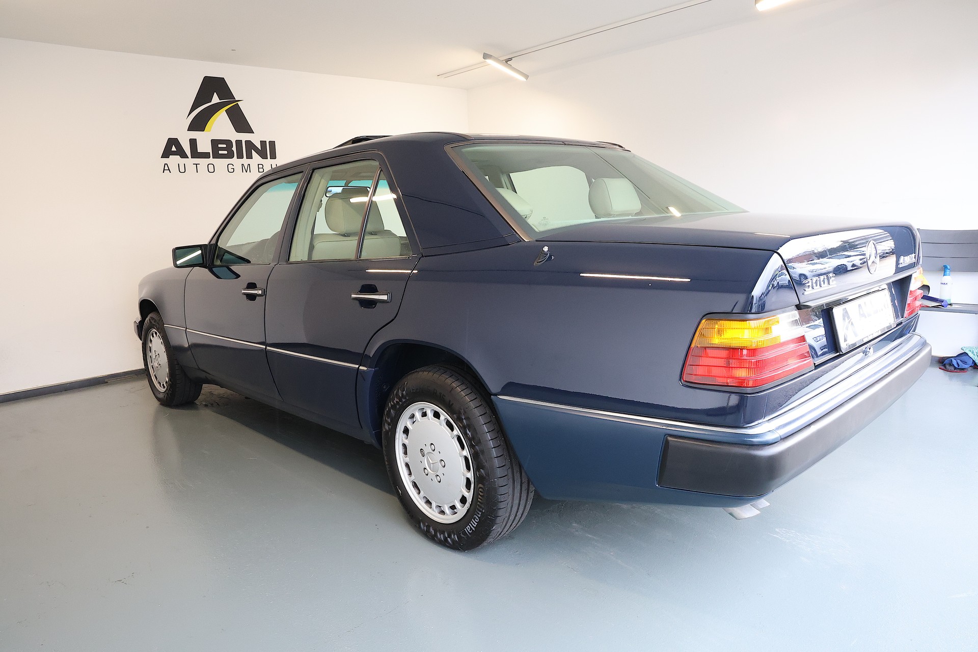 MERCEDES-BENZ 300 E 4-Matic Automatic *Veteranenfahrzeug*-image-7