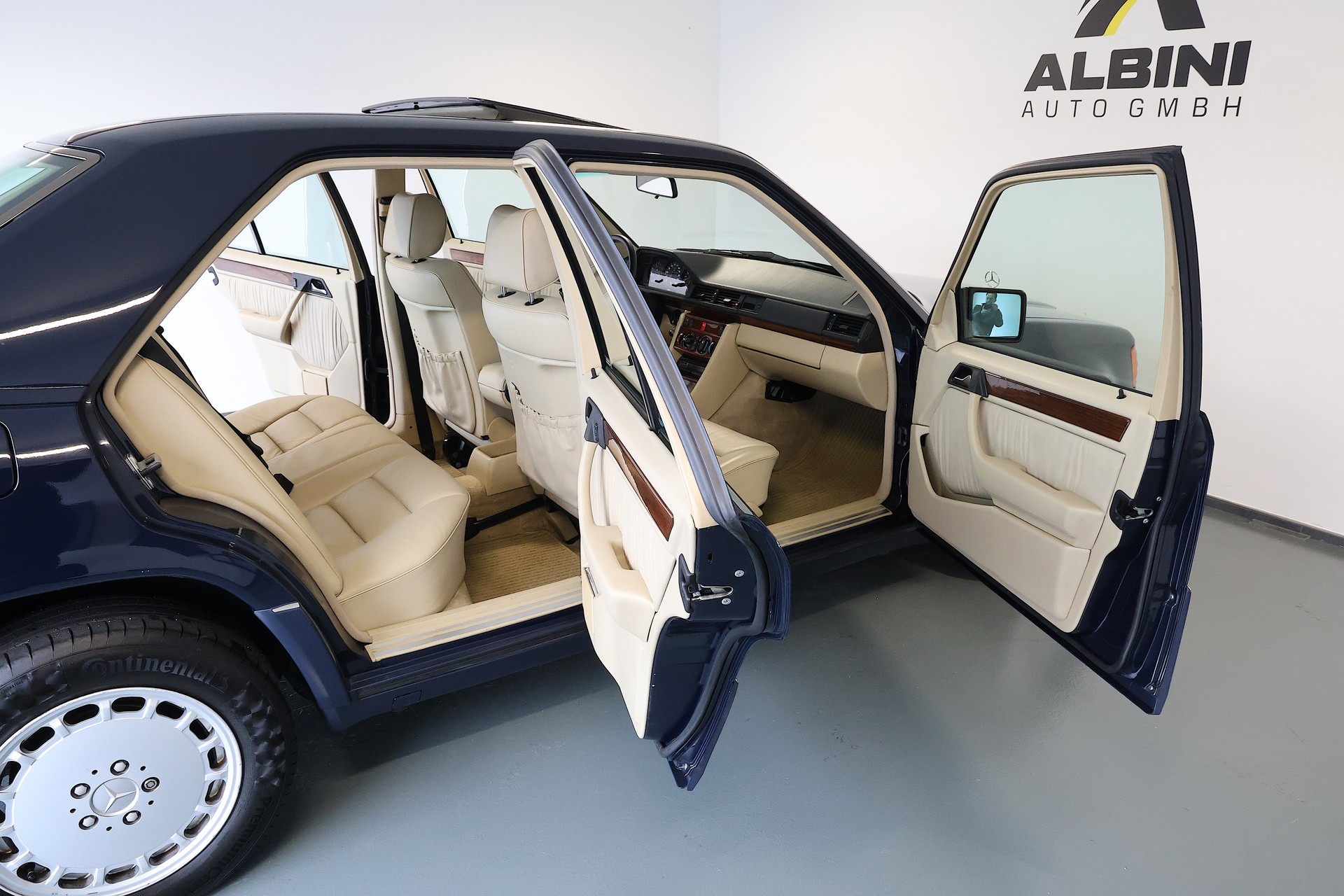 MERCEDES-BENZ 300 E 4-Matic Automatic *Veteranenfahrzeug*-image-20