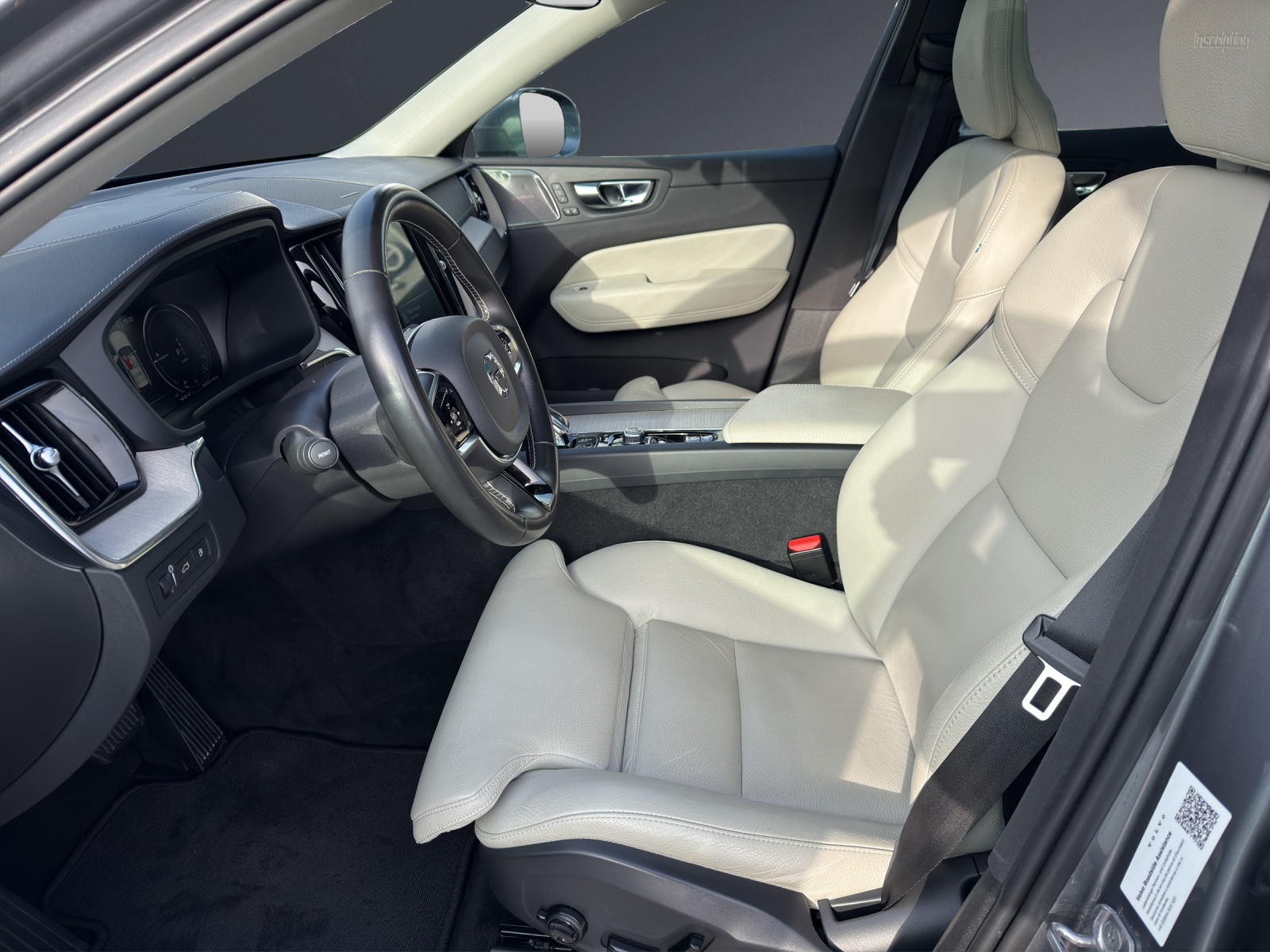 VOLVO XC60 T8 eAWD Inscription Geartronic-image-5