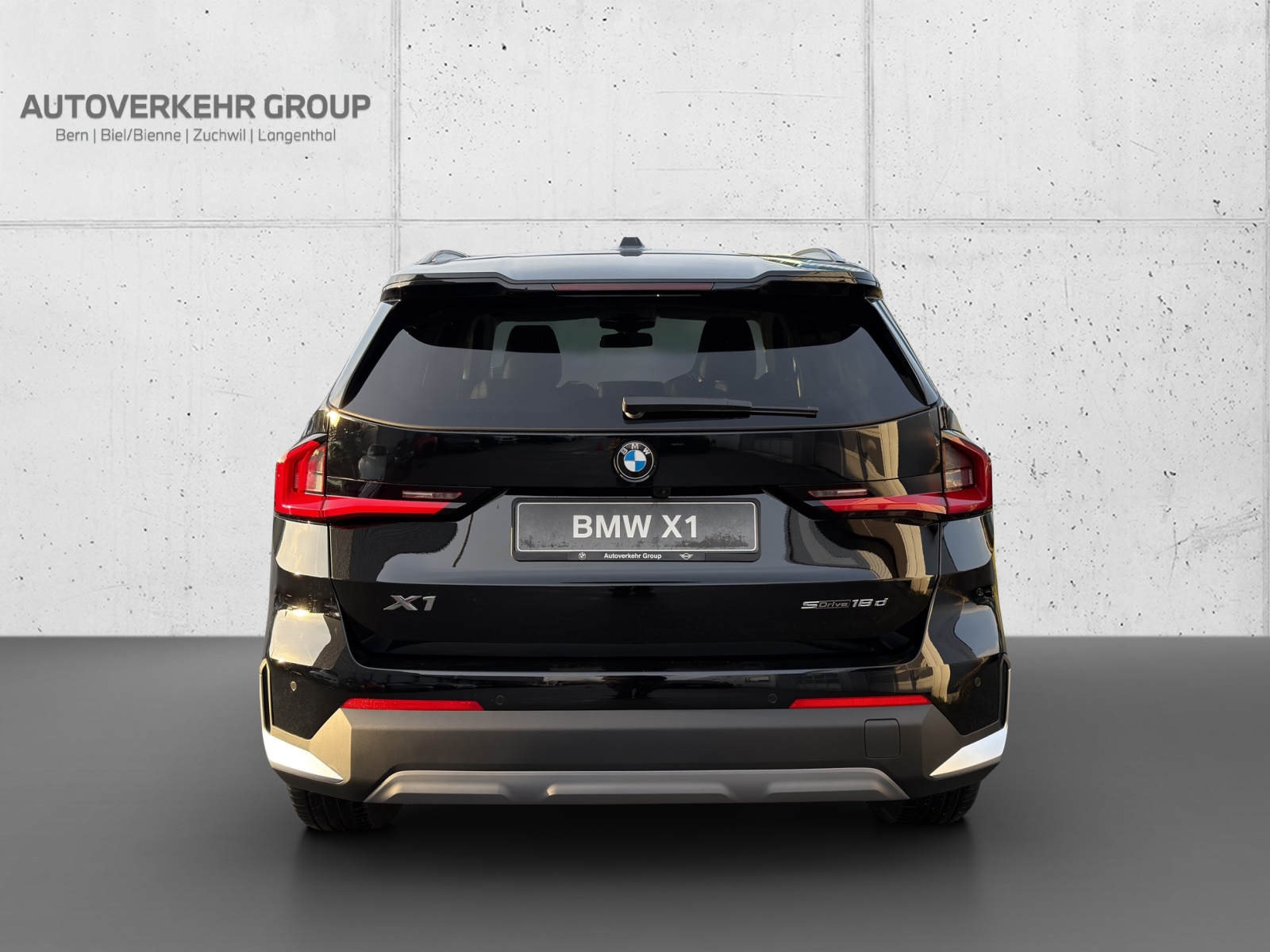 BMW X1 sDrive 18d-showroom-element-3