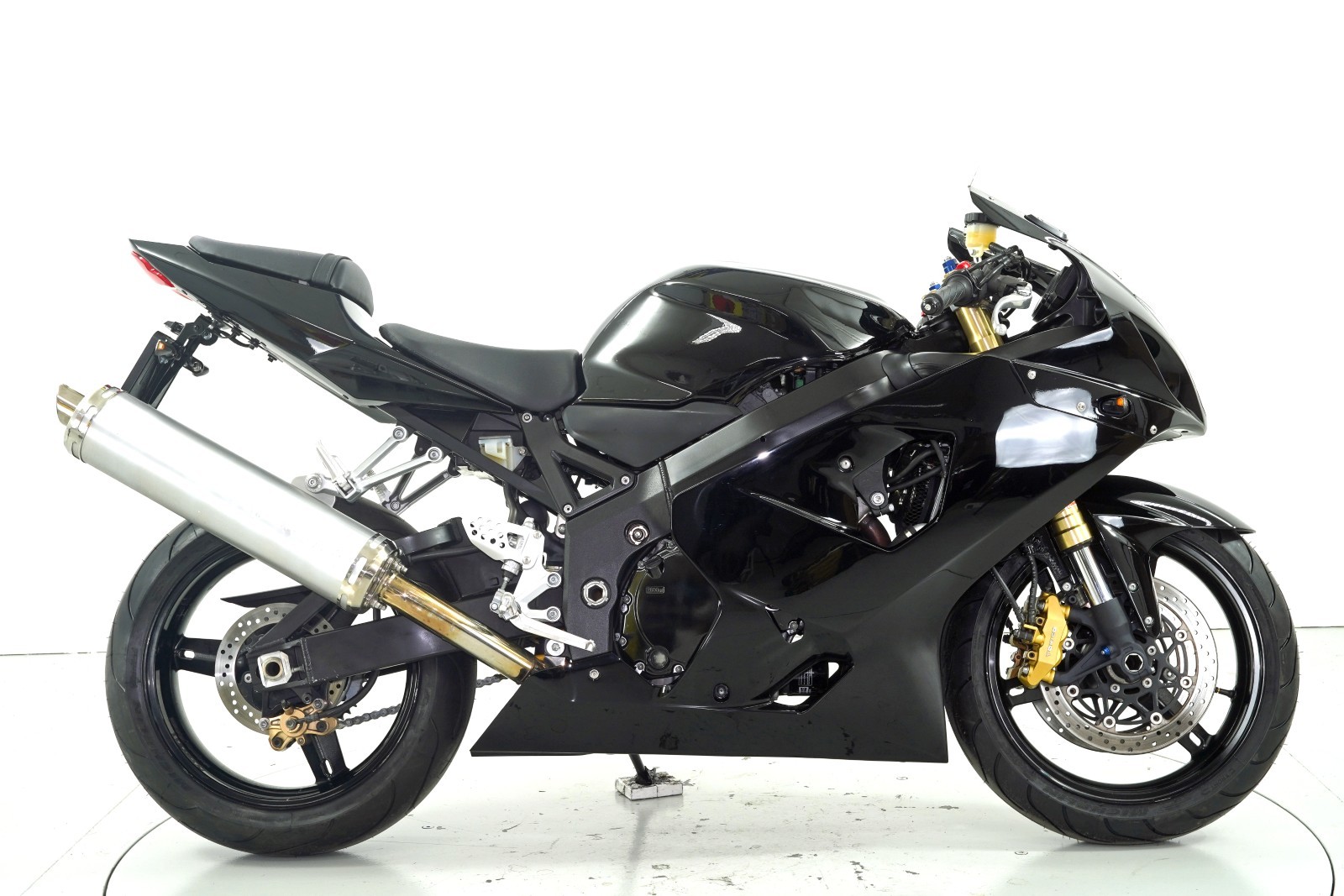 SUZUKI GSX-R 750-image-3