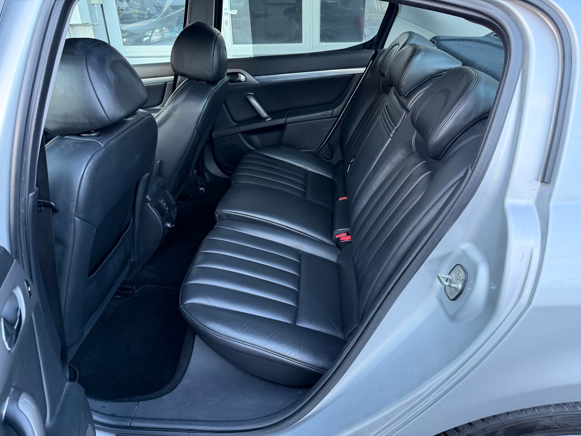 PEUGEOT 407 2.2 SV Executive-image-11