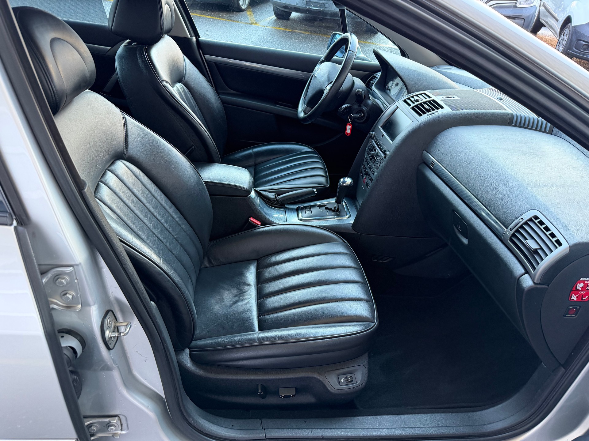 PEUGEOT 407 2.2 SV Executive-image-10