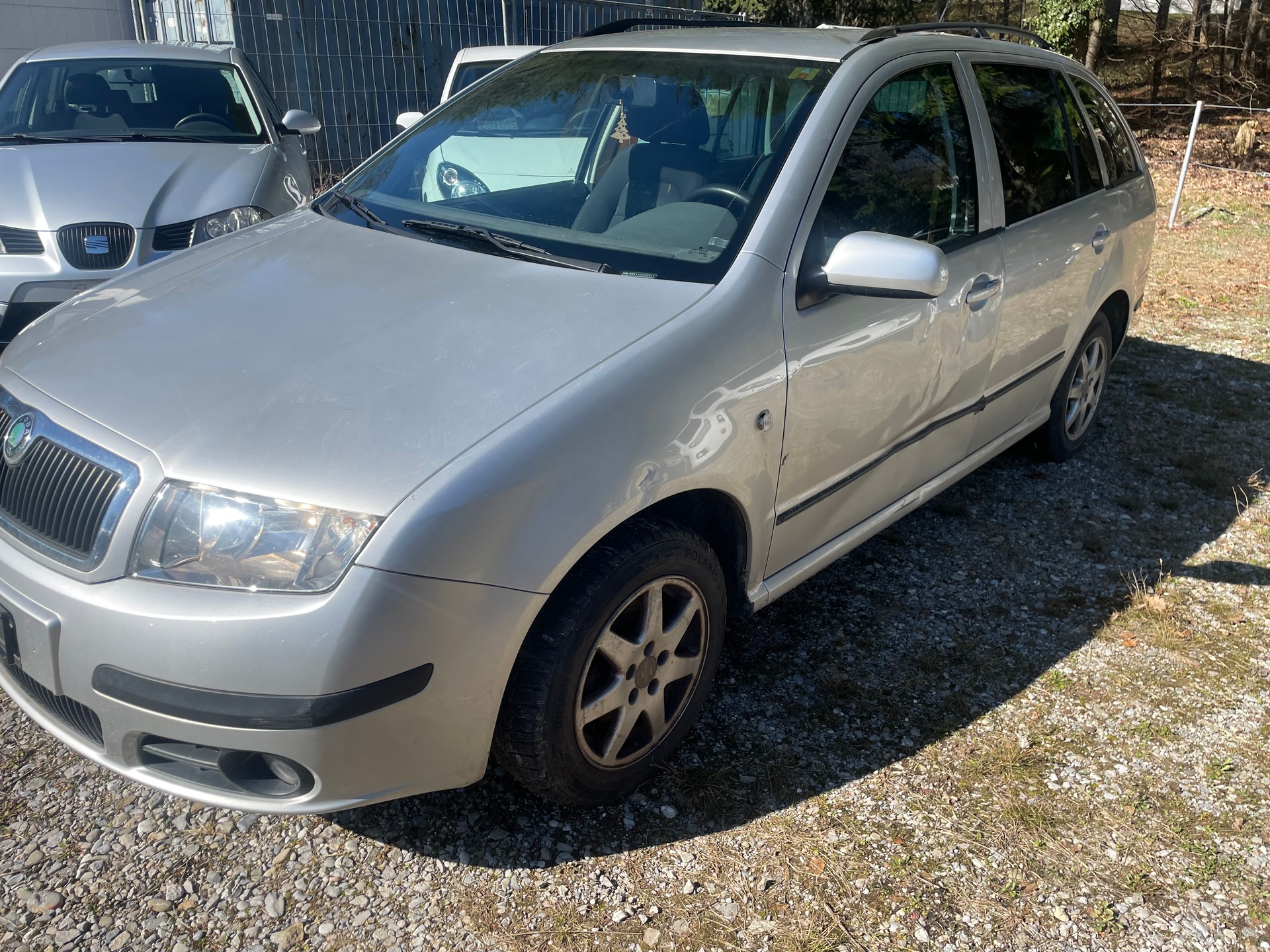 SKODA Fabia 1.4 16V Classic-image-1