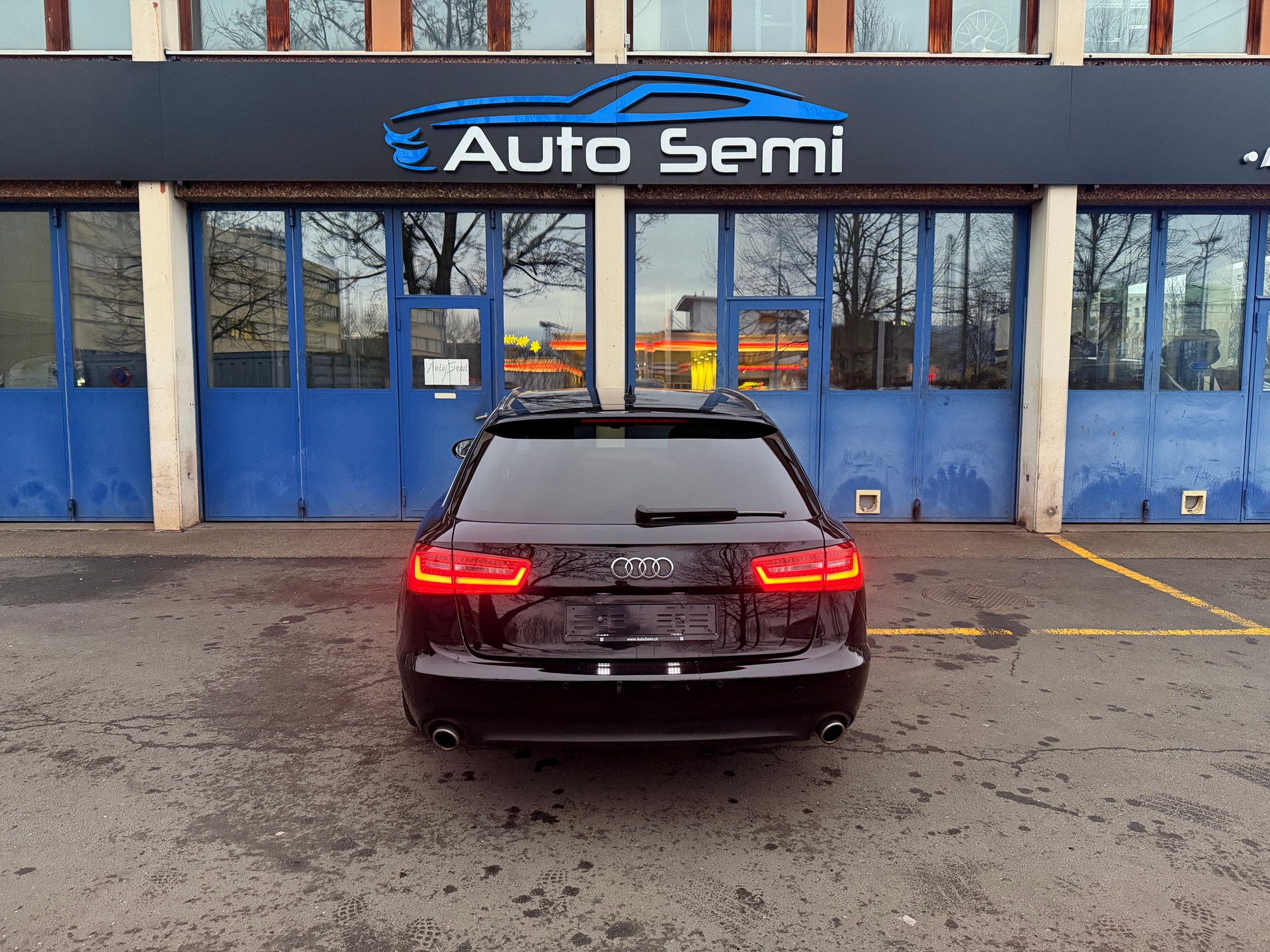 AUDI A6 Avant 3.0 TDI V6 quattro S-tronic-image-5