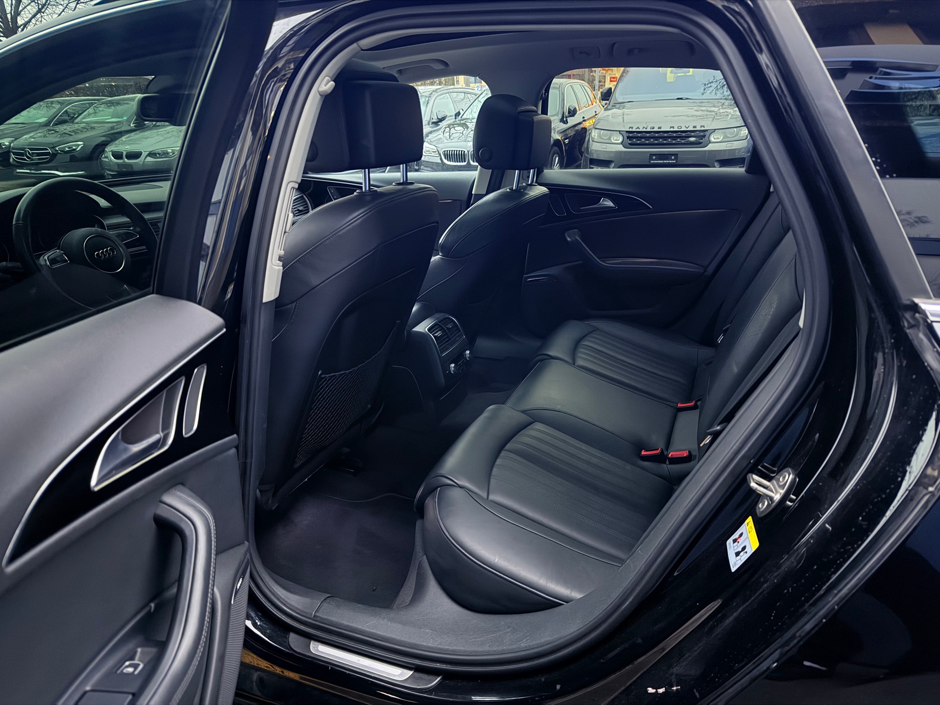 AUDI A6 Avant 3.0 TDI V6 quattro S-tronic-image-12