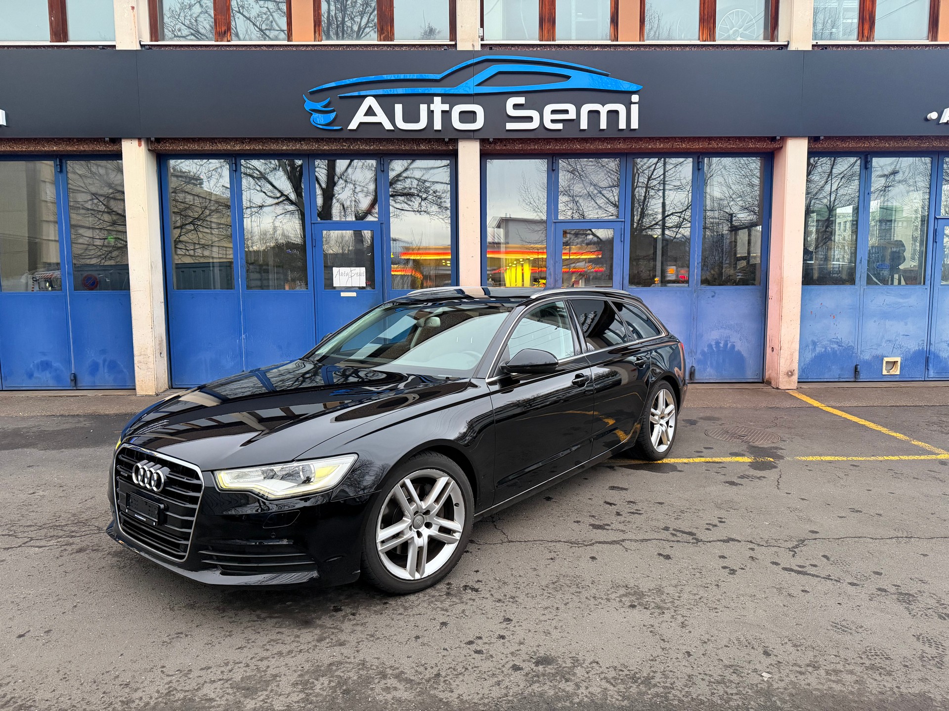 AUDI A6 Avant 3.0 TDI V6 quattro S-tronic-showroom-element-2