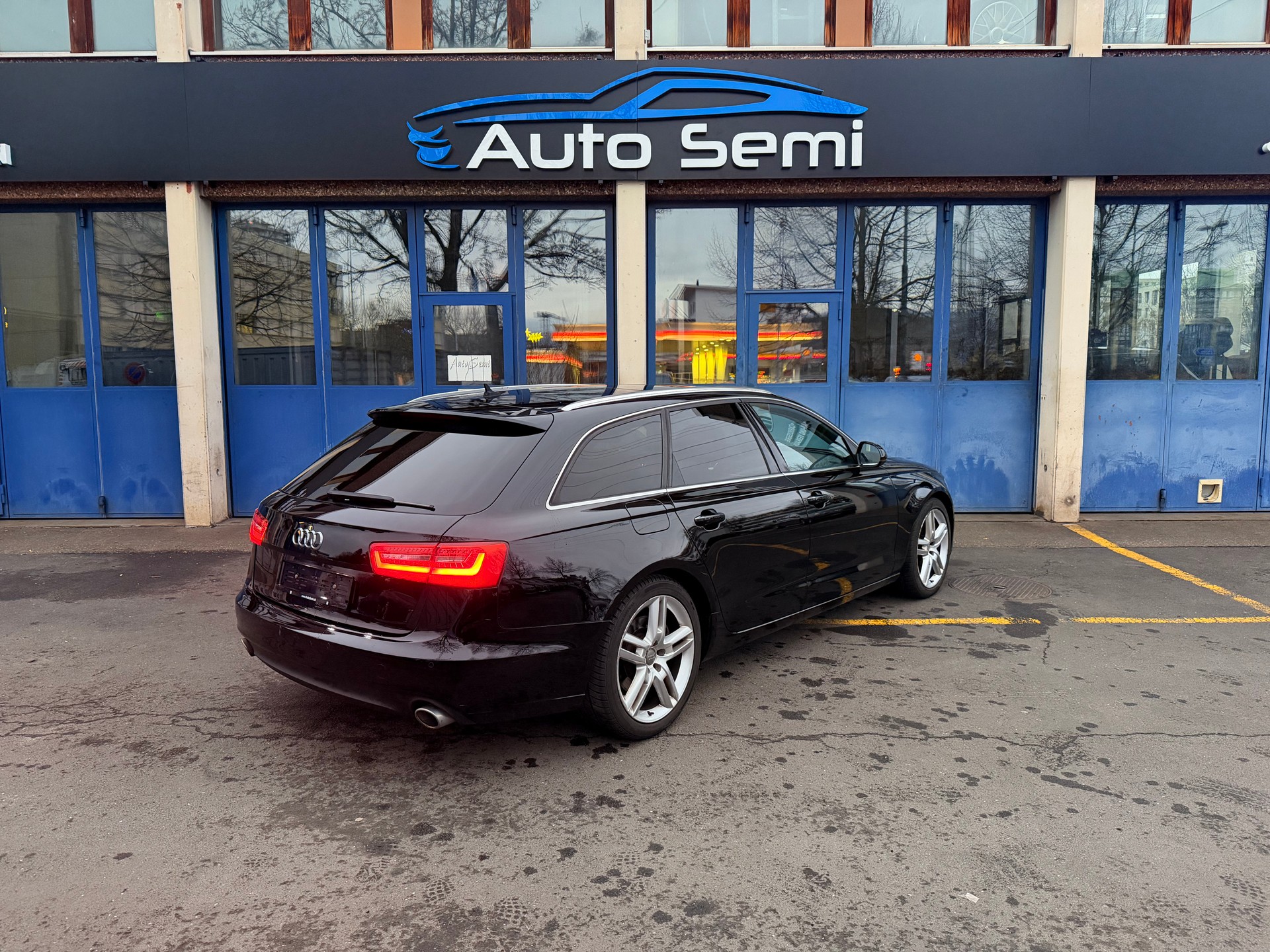 AUDI A6 Avant 3.0 TDI V6 quattro S-tronic-image-6