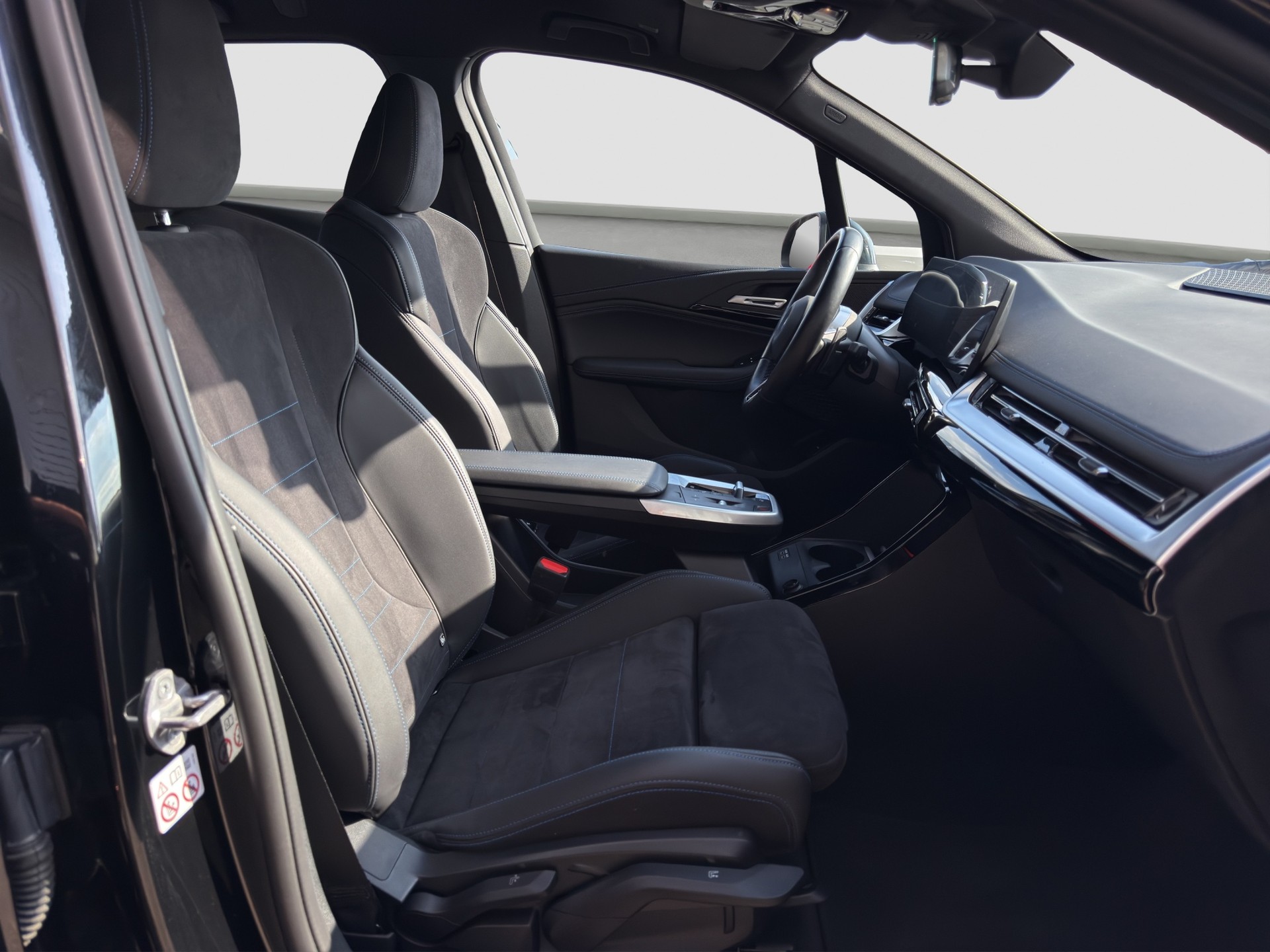 BMW 218d Active Tourer M Sport DKG-image-14
