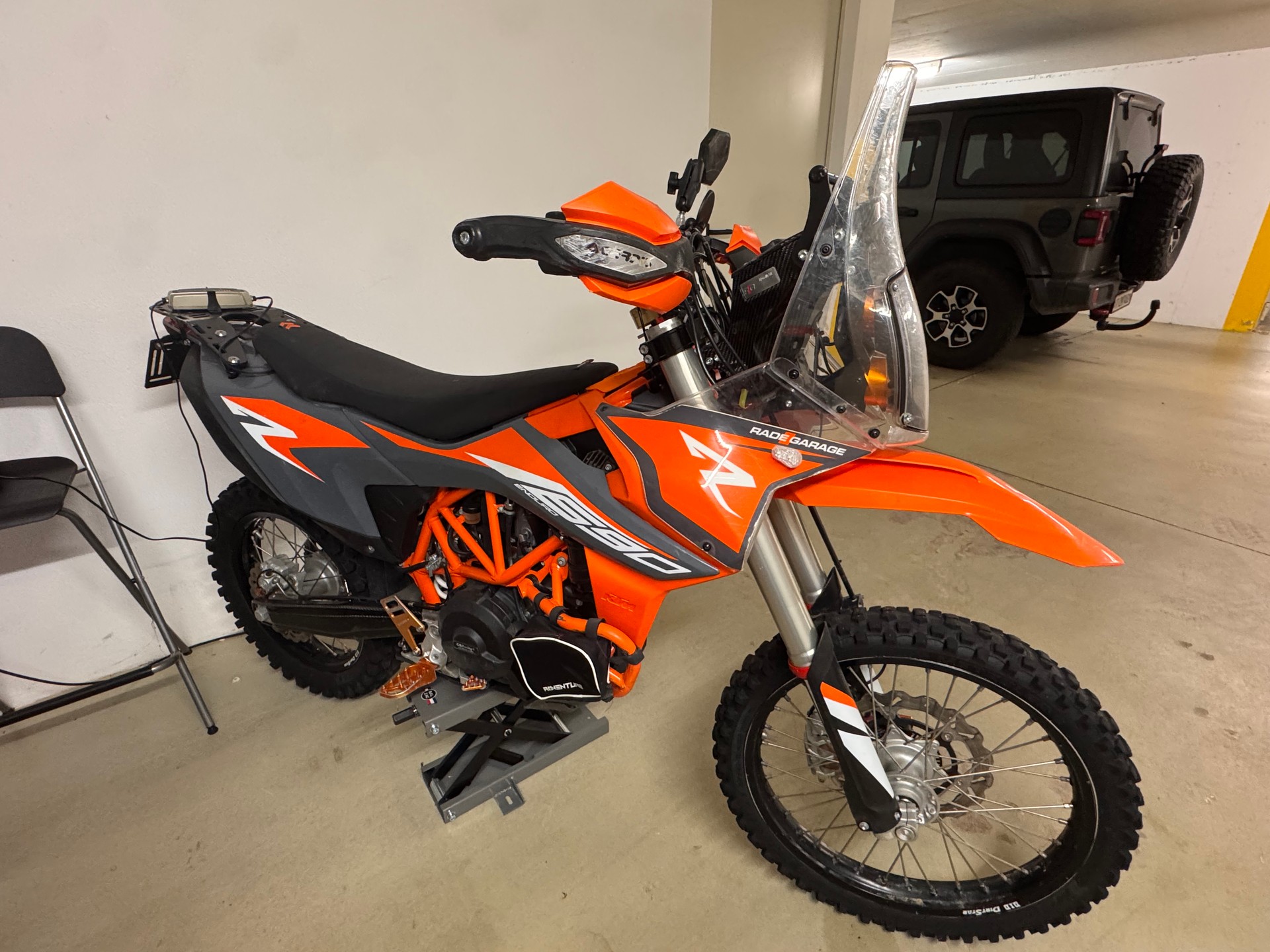 KTM 690 Enduro R-image-1