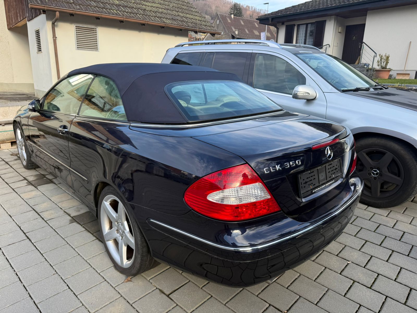 MERCEDES-BENZ CLK 350-image-1