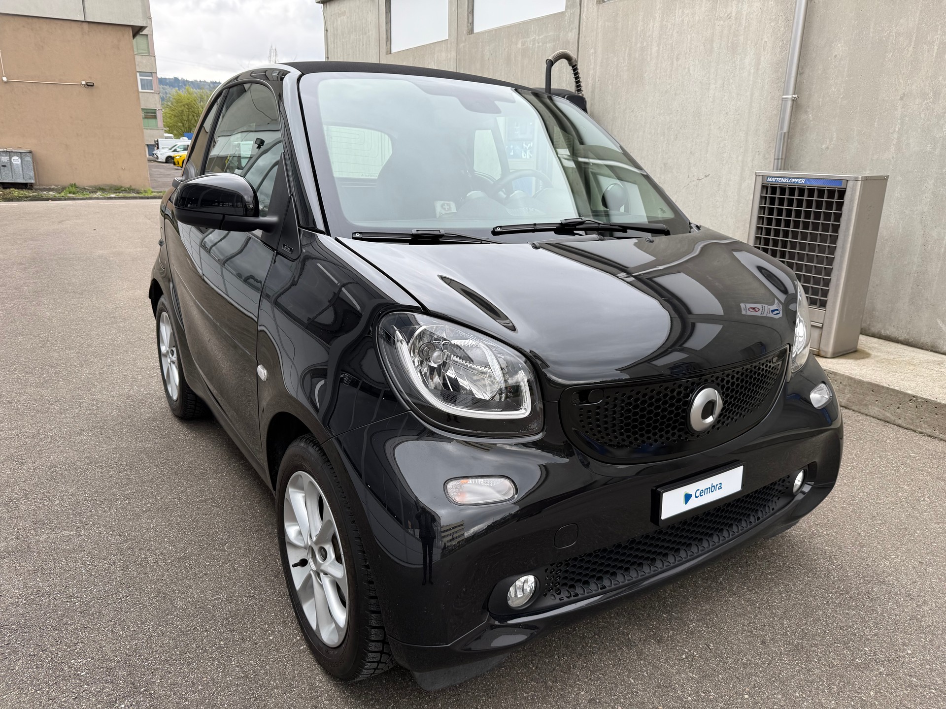 SMART fortwo prime twinmatic *CH Fahrzeug *Frisch ab MFK *Automat *Tempomat *Klimaautomatik *8 Fach bereift-image-1