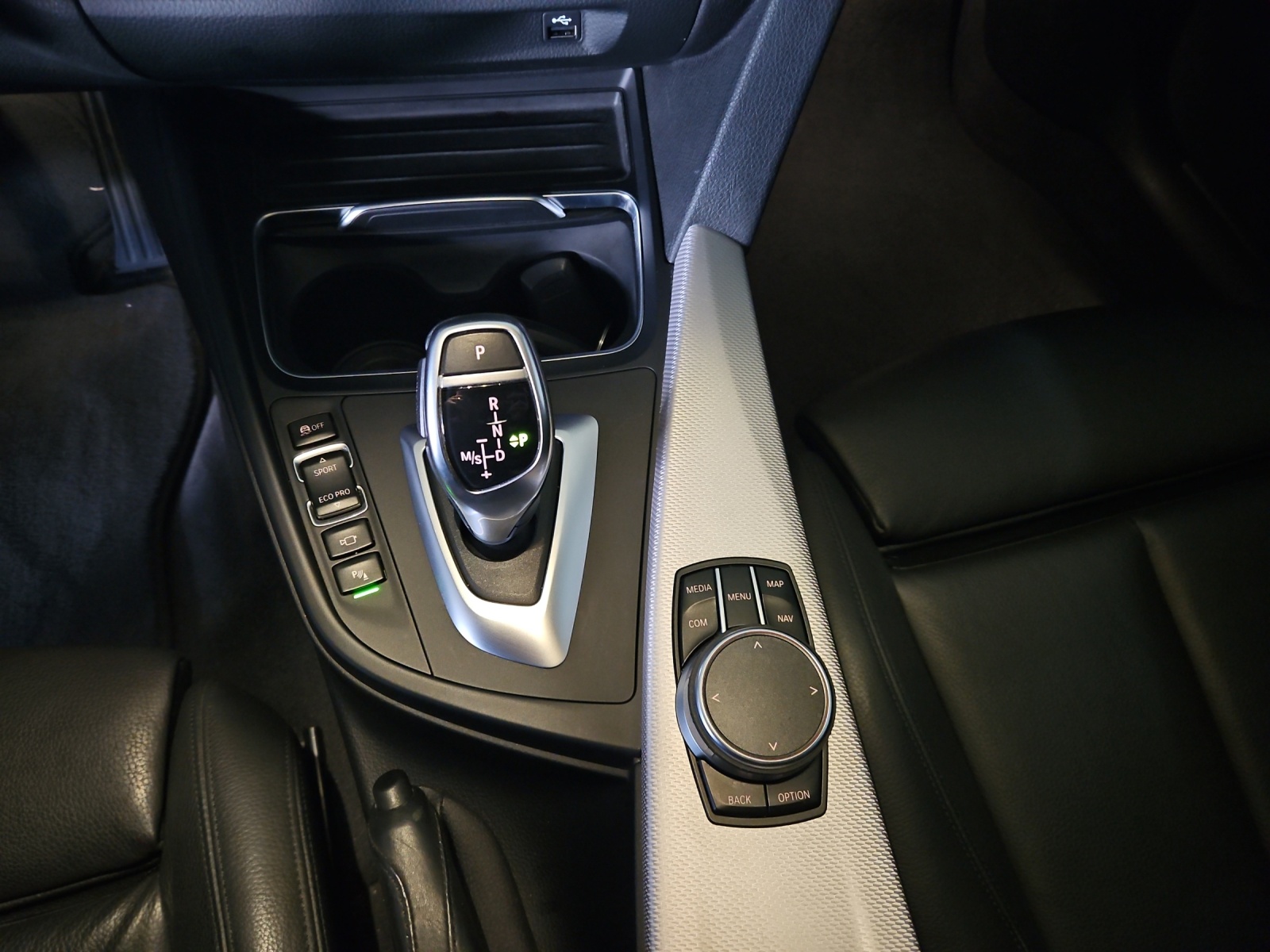 BMW 420d Gran Coupé xDrive Steptronic-image-18