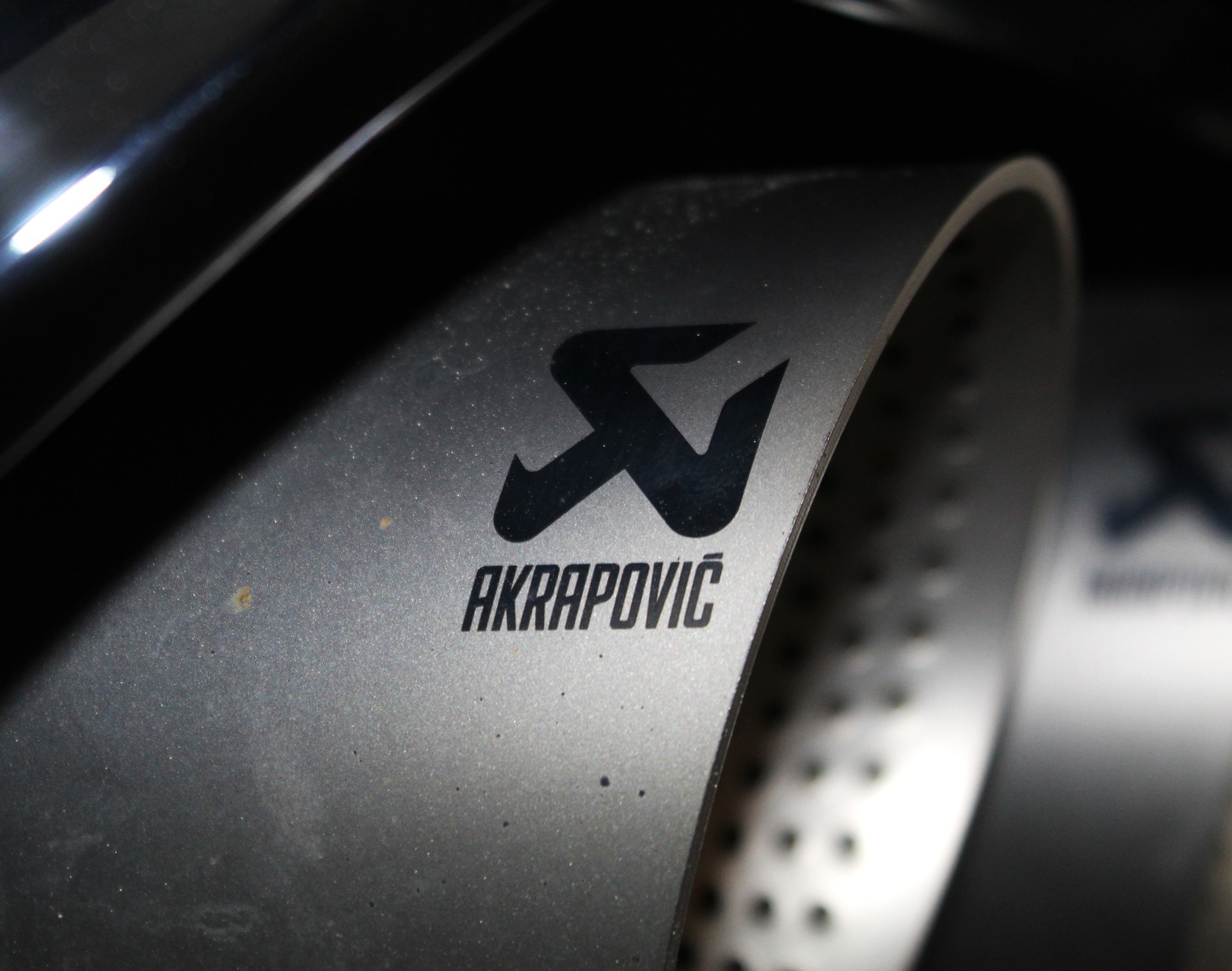 VW Golf 2.0 TSI R 20 Years DSG 4Motion Performance Paket APR 385PS Akrapovic / CH-Fahrzeug-image-30