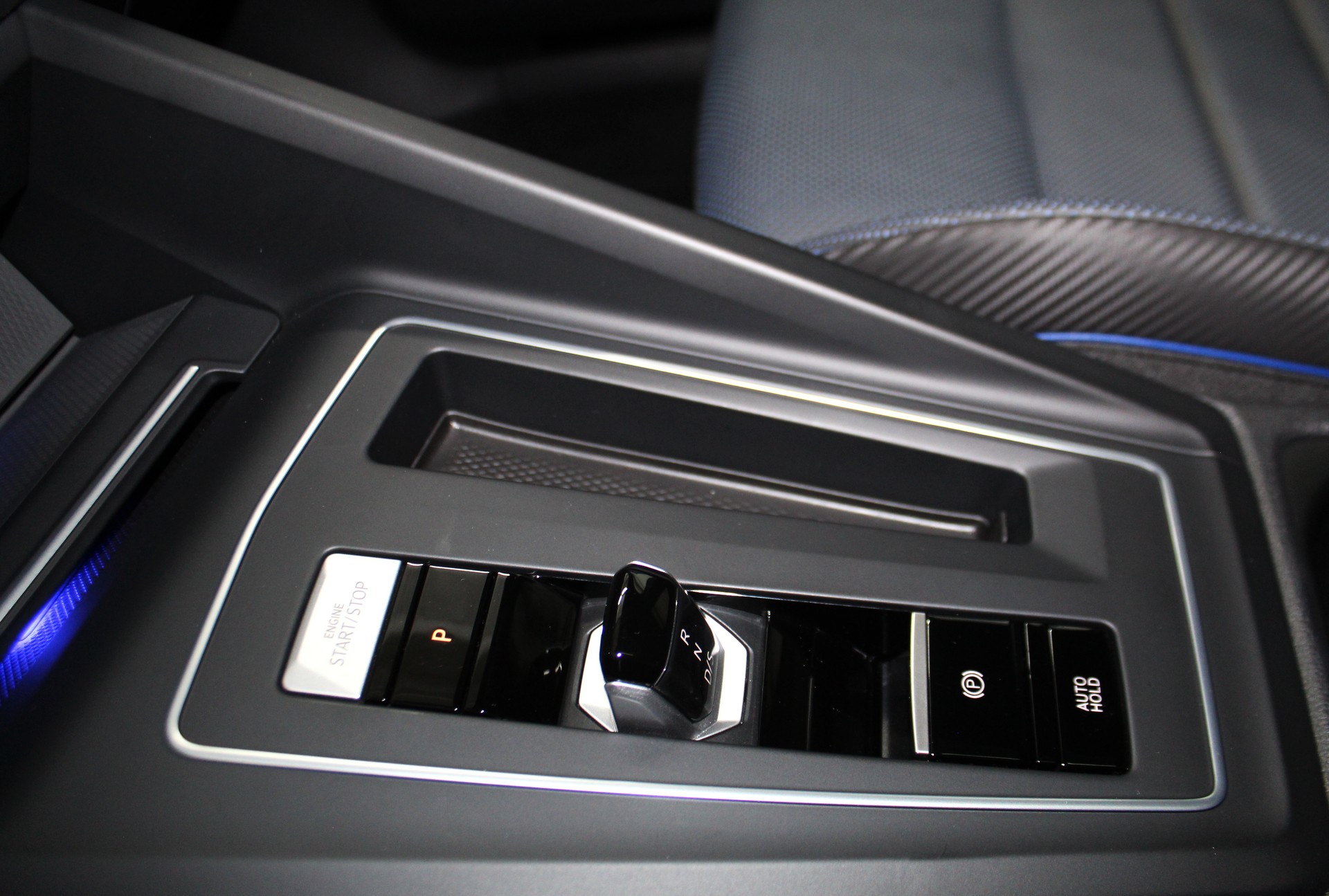 VW Golf 2.0 TSI R 20 Years DSG 4Motion Performance Paket APR 385PS Akrapovic / CH-Fahrzeug-image-15