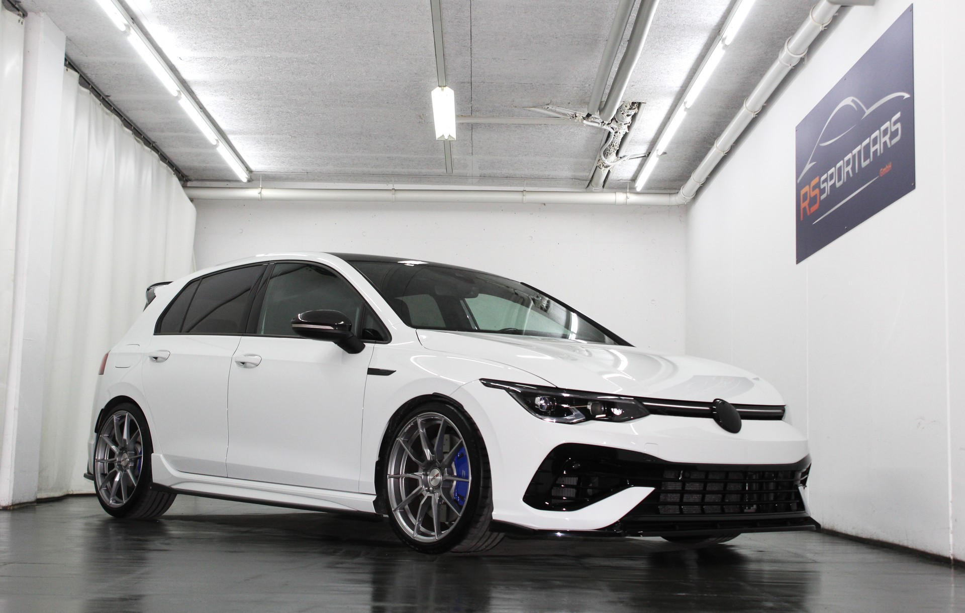 VW Golf 2.0 TSI R 20 Years DSG 4Motion Performance Paket APR 385PS Akrapovic / CH-Fahrzeug