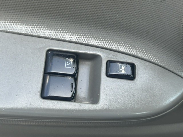 NISSAN CABSTAR-image-4