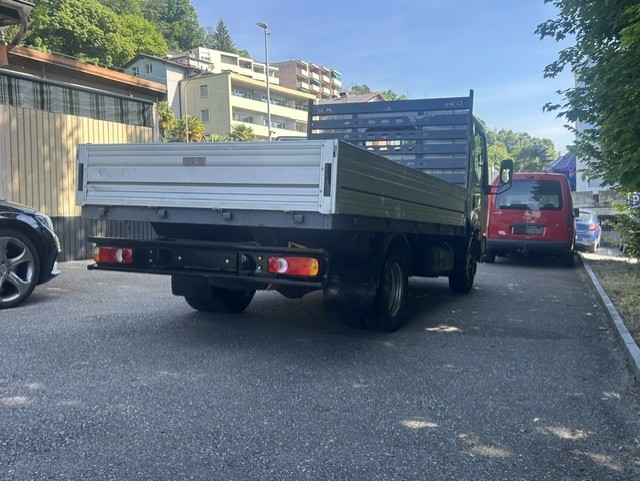 NISSAN CABSTAR-image-1