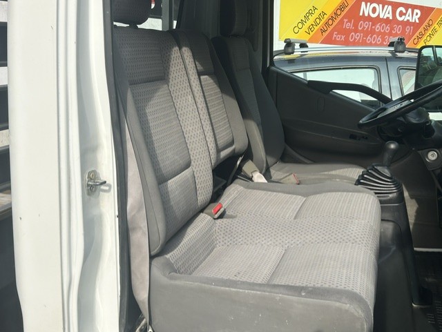 NISSAN CABSTAR-image-3