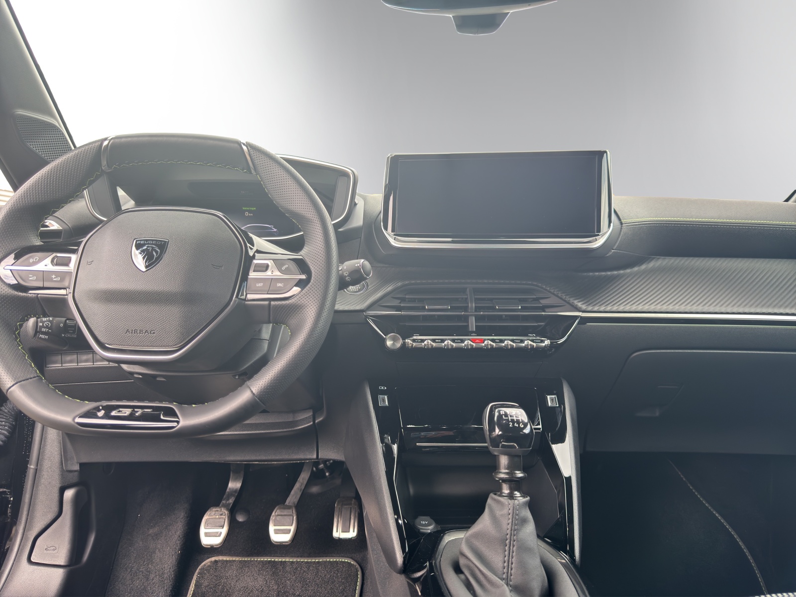 PEUGEOT 208 1.2 PureTech GT-image-11