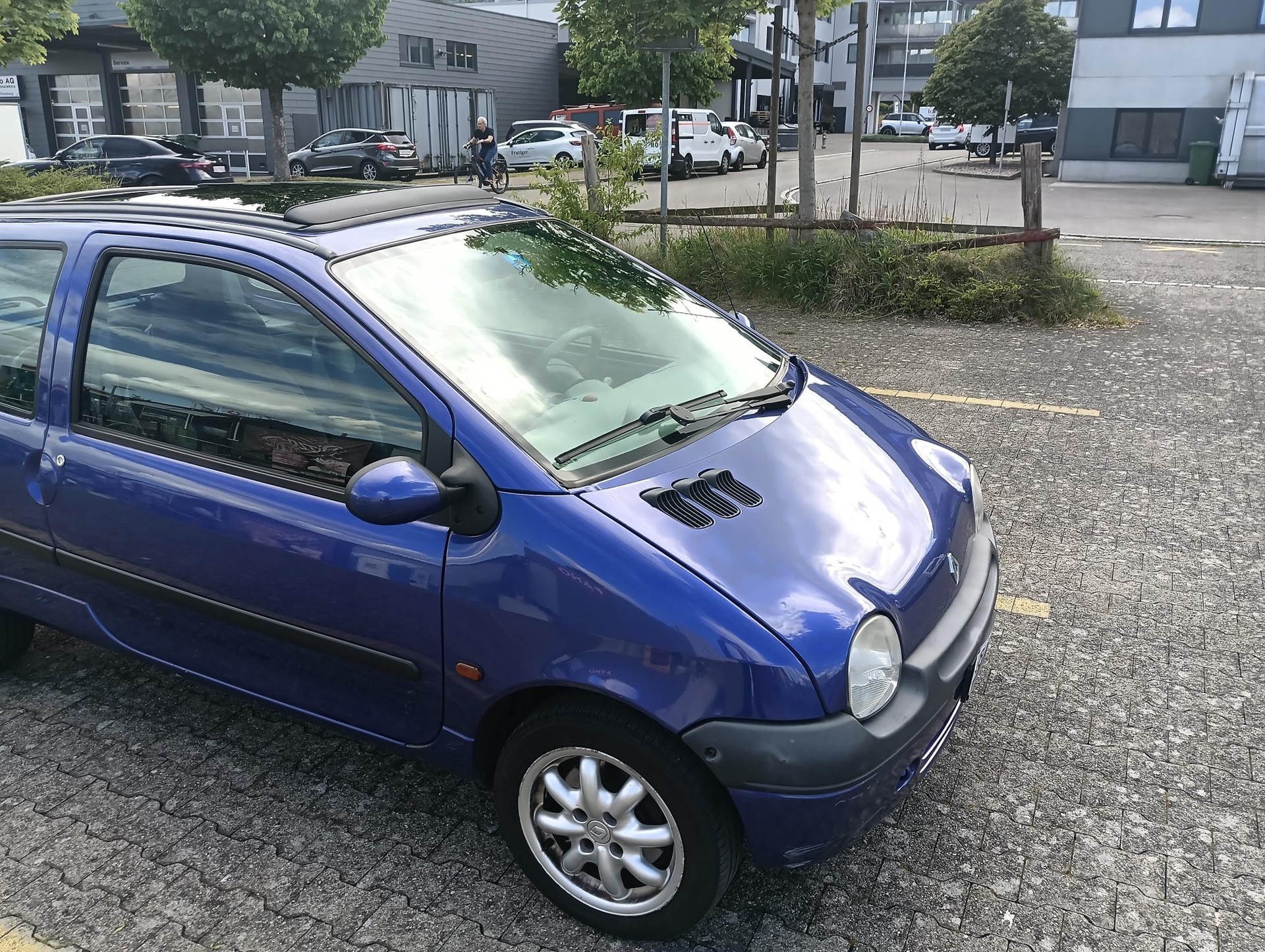 RENAULT 1.2 Matic Swiss Advantage-image-8