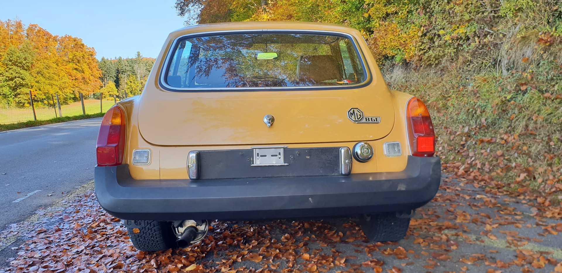 MG GT-image-1