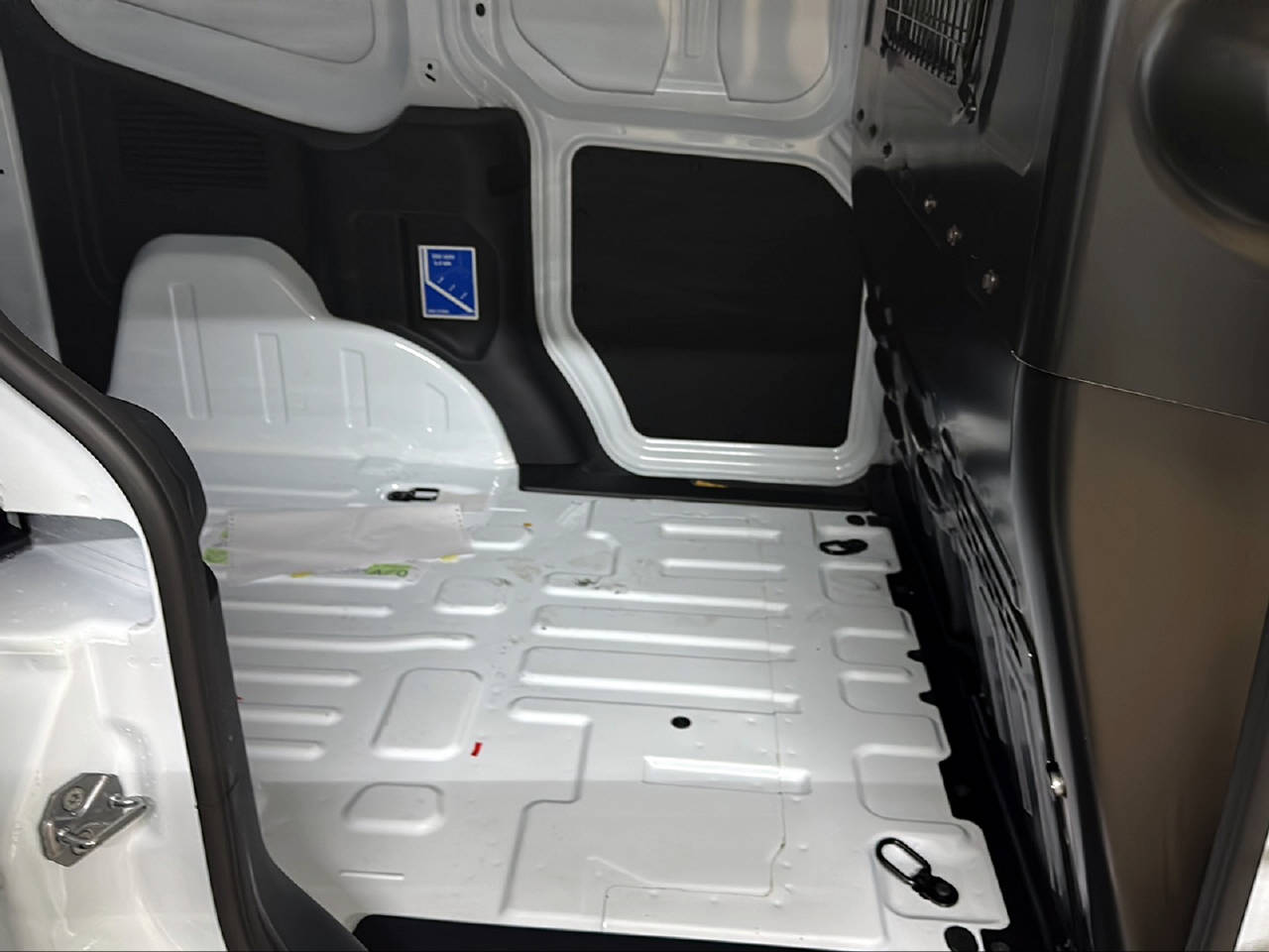 FORD Transit Courier Van 1.0 EcoBoost Trend-image-14