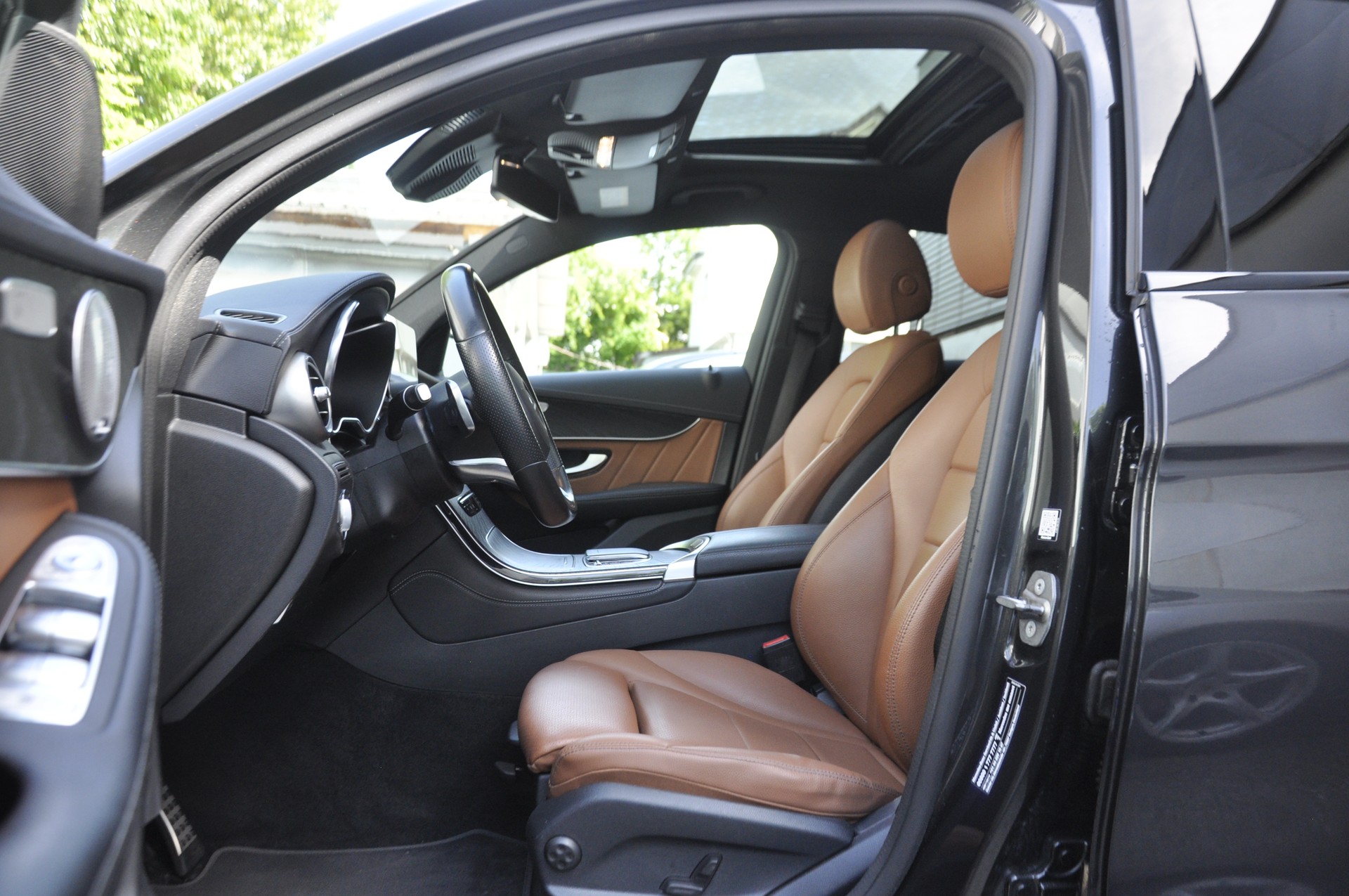 MERCEDES-BENZ GLC Coupé 200 d AMG Line 4Matic 9G-Tronic-image-4