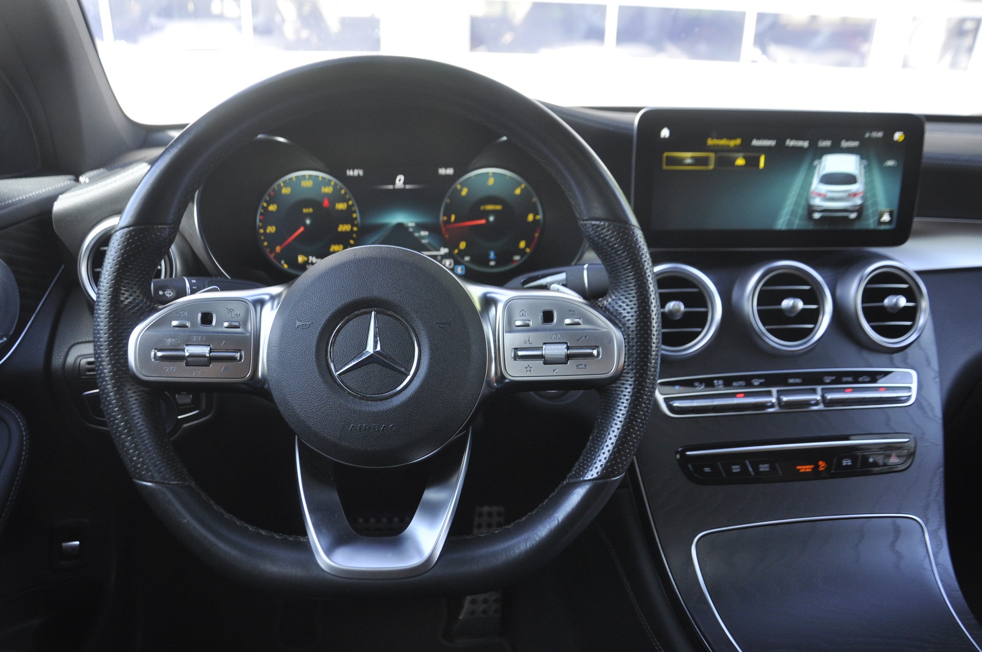 MERCEDES-BENZ GLC Coupé 200 d AMG Line 4Matic 9G-Tronic-image-9