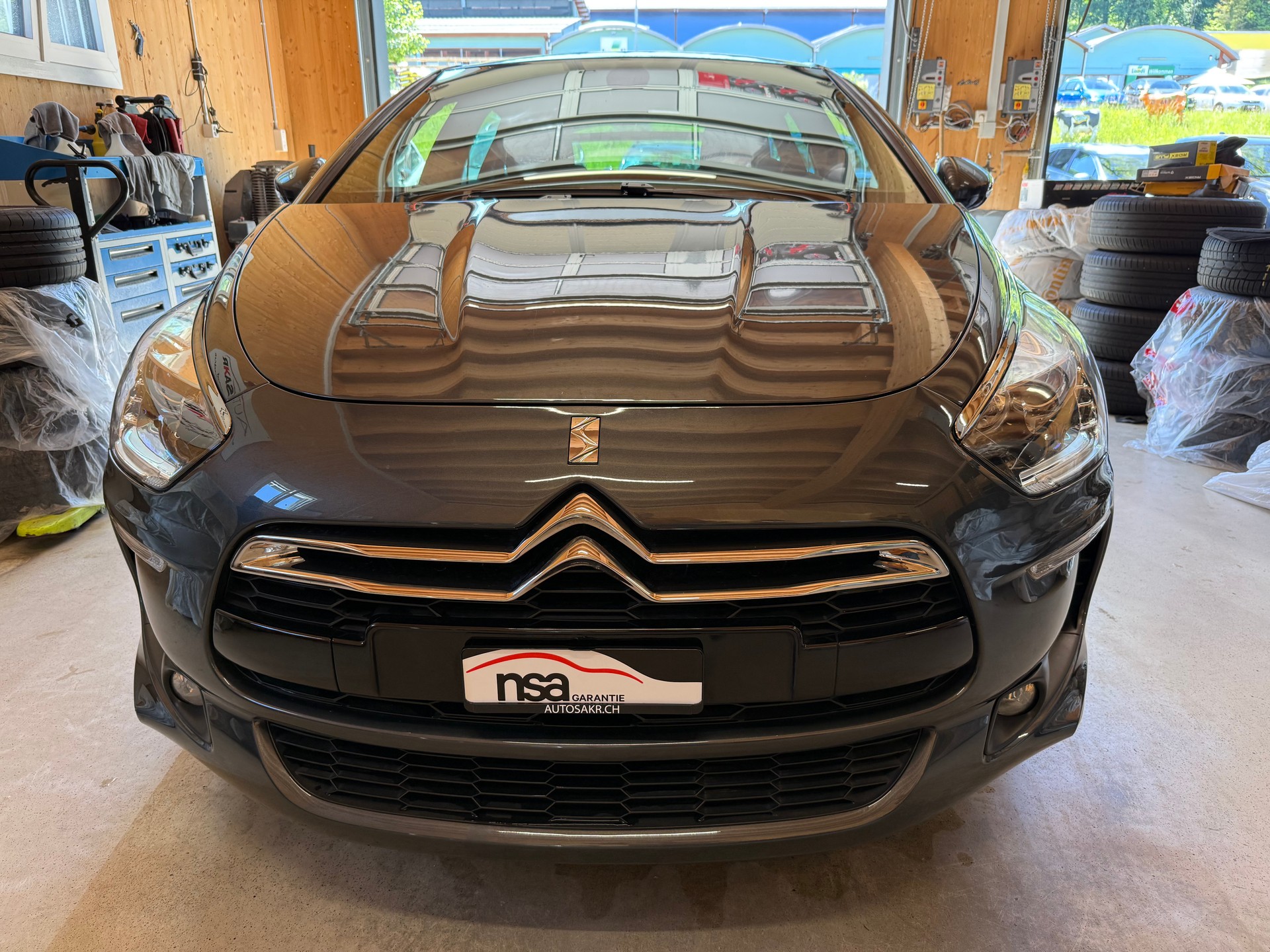 DS AUTOMOBILES DS5 2.0 HDi SO Chic Automatic-showroom-element-1